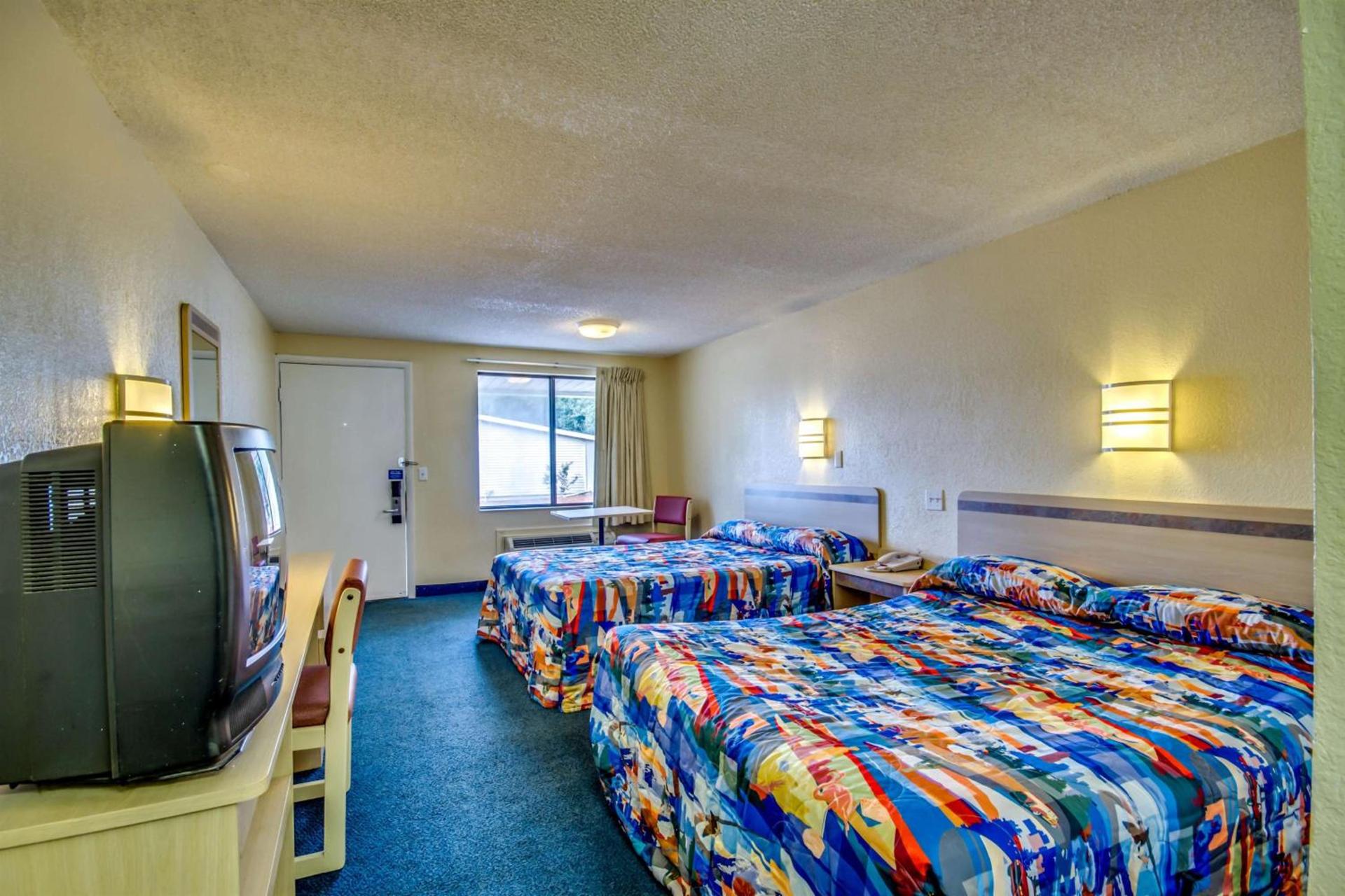 Motel 6-Saint Joseph, MO photo 46