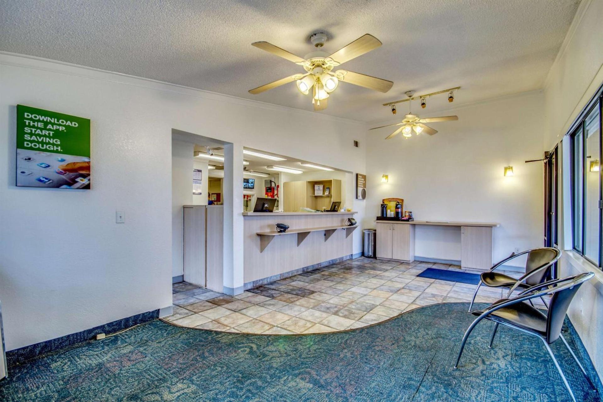 Motel 6-Saint Joseph, MO photo 35