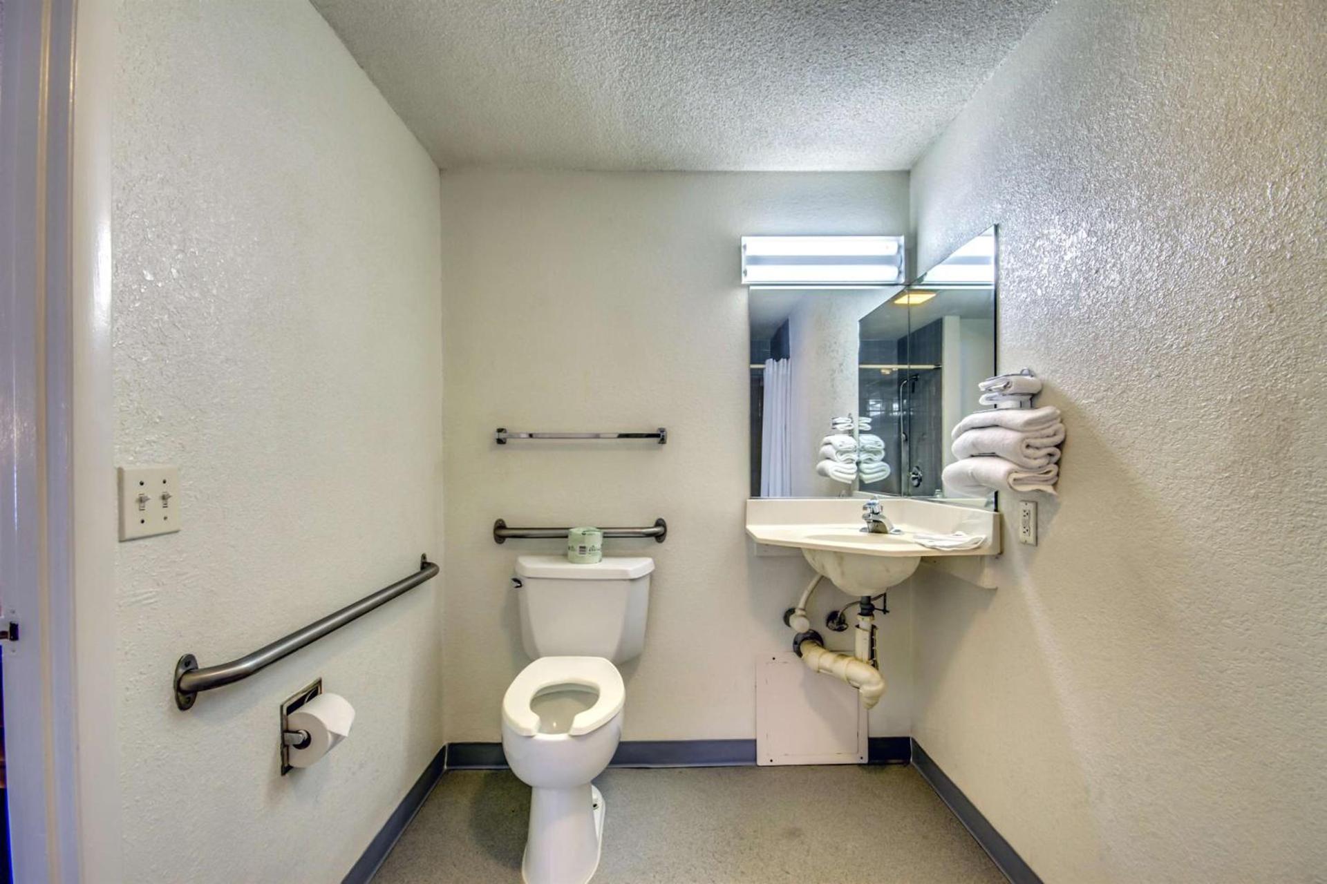 Motel 6-Saint Joseph, MO photo 30