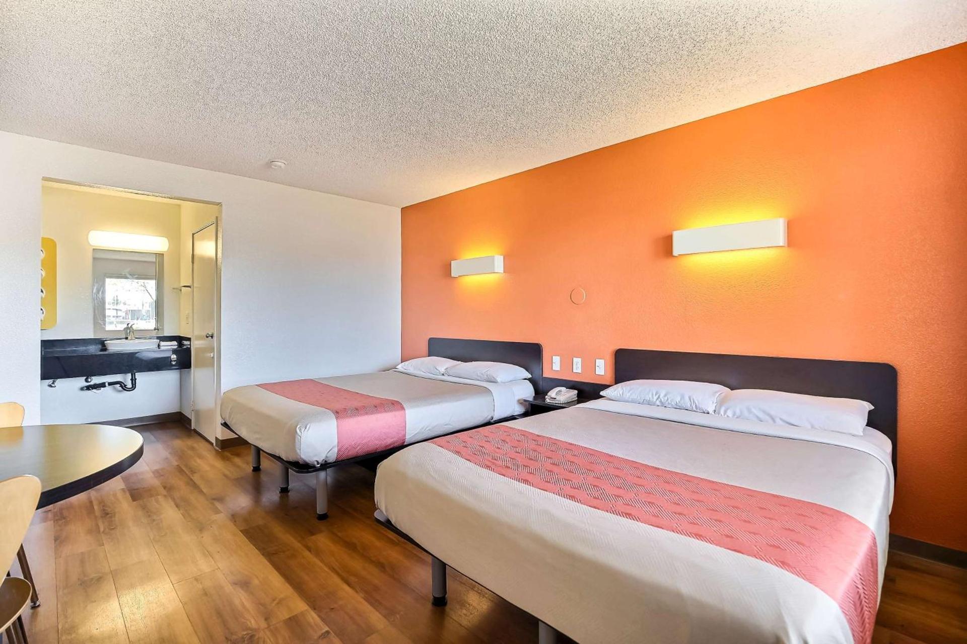 Motel 6-Oakland, CA - Embarcadero photo 44
