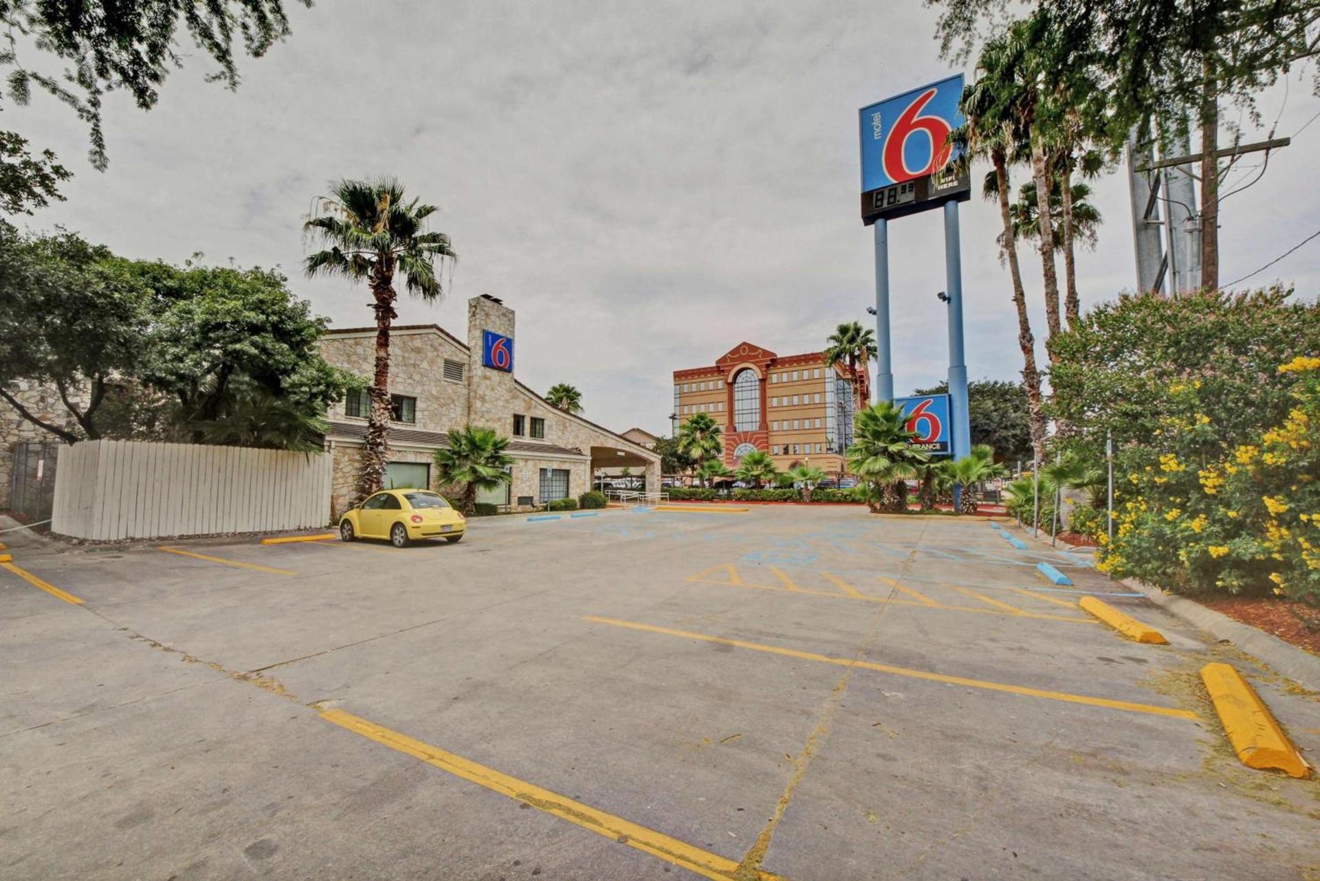 Motel 6-San Antonio, TX - Downtown - Market Square photo 64