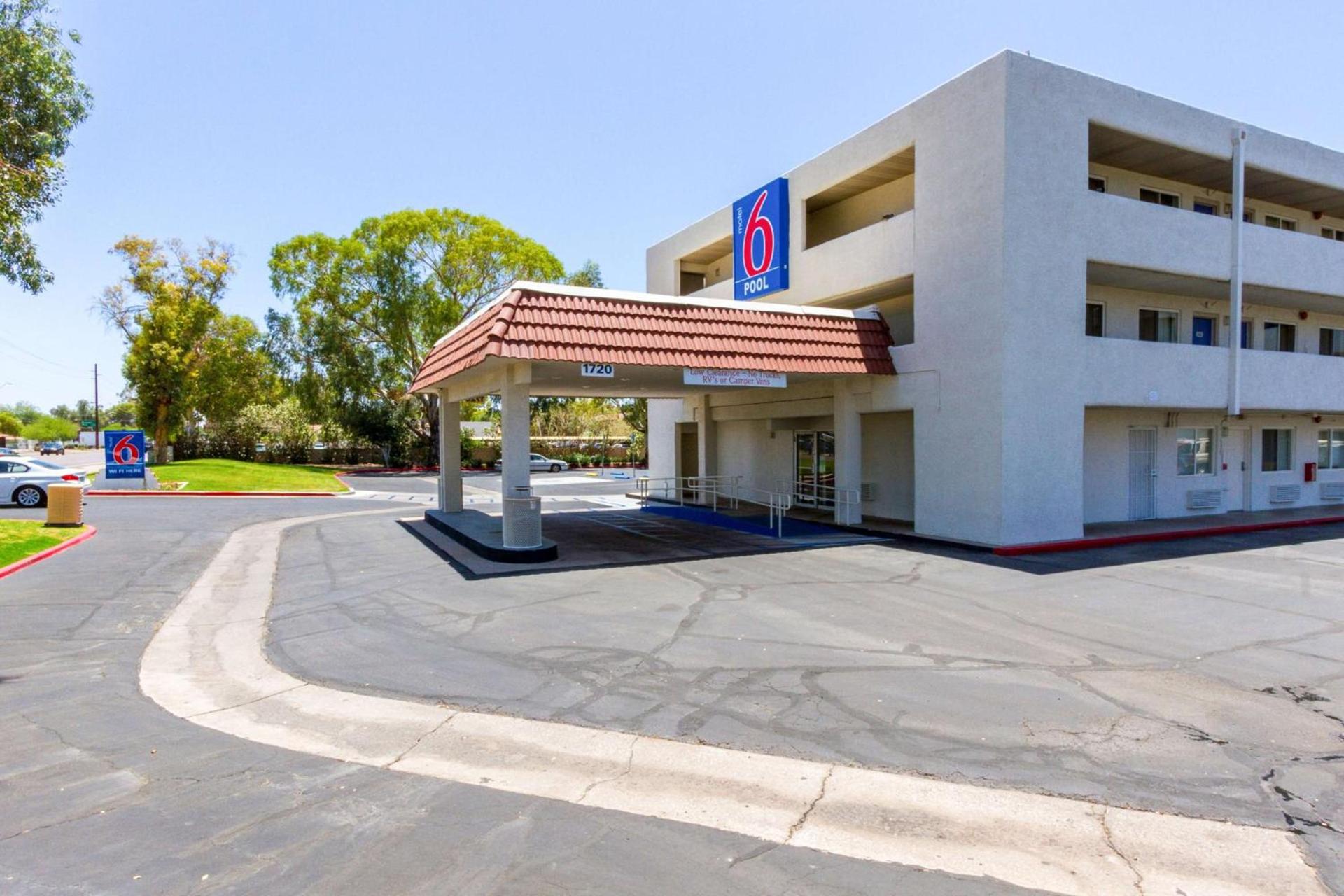 Motel 6 Tempe, AZ Phoenix Airport Priest Dr photo 58