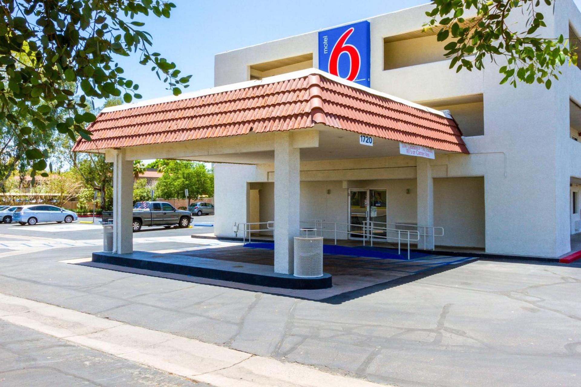 Motel 6 Tempe, AZ Phoenix Airport Priest Dr photo 57