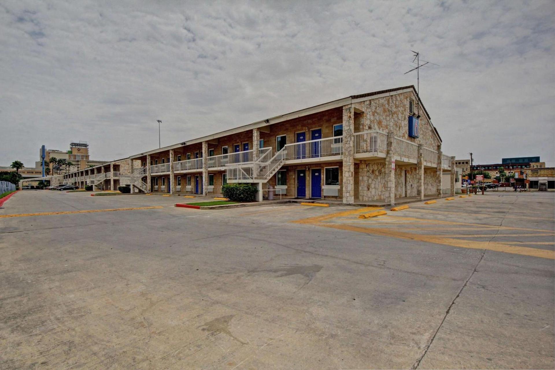 Motel 6-San Antonio, TX - Downtown - Market Square photo 57