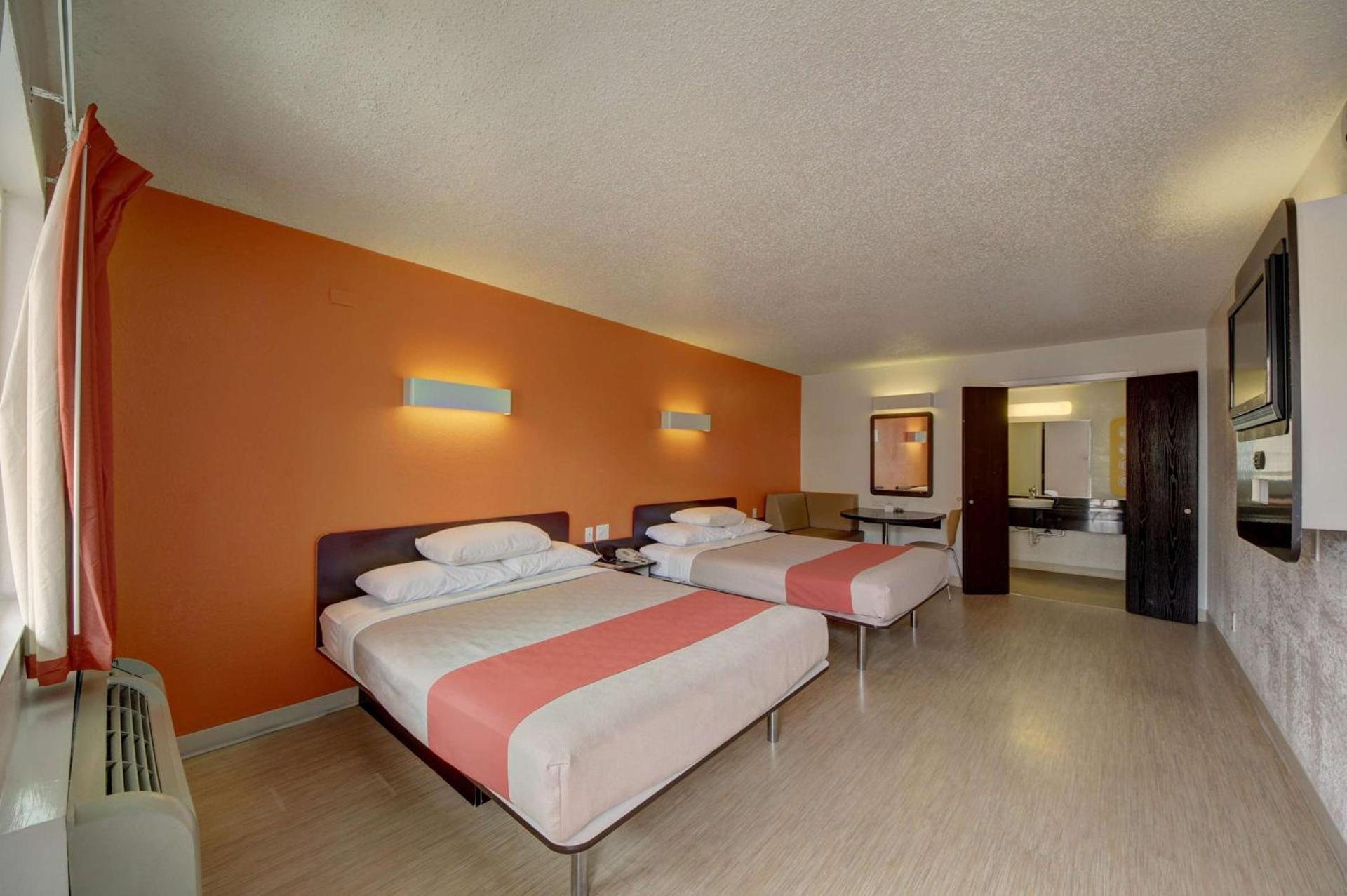 Motel 6-San Antonio, TX - Downtown - Market Square photo 51