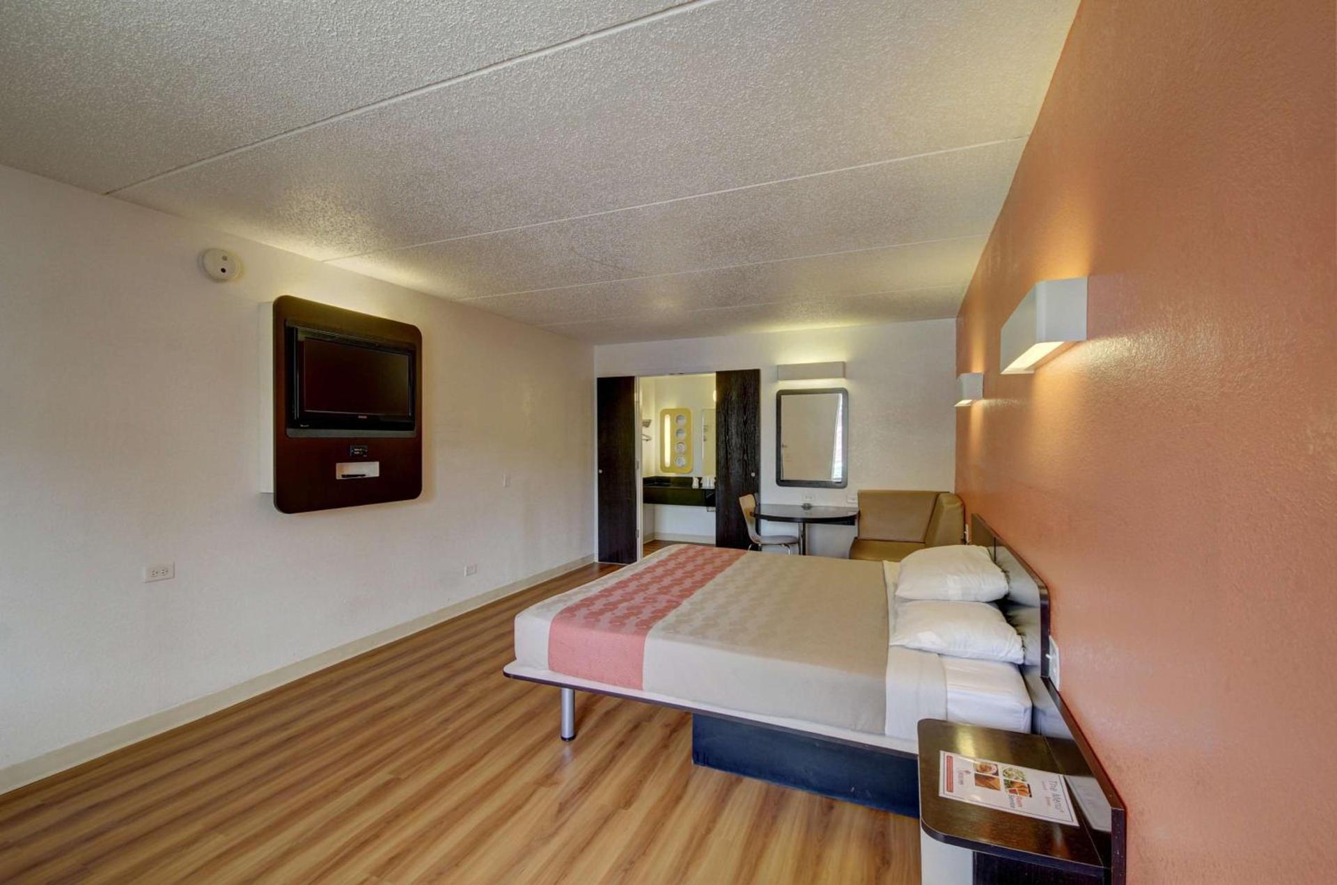 Motel 6-San Antonio, TX - Downtown - Market Square photo 45