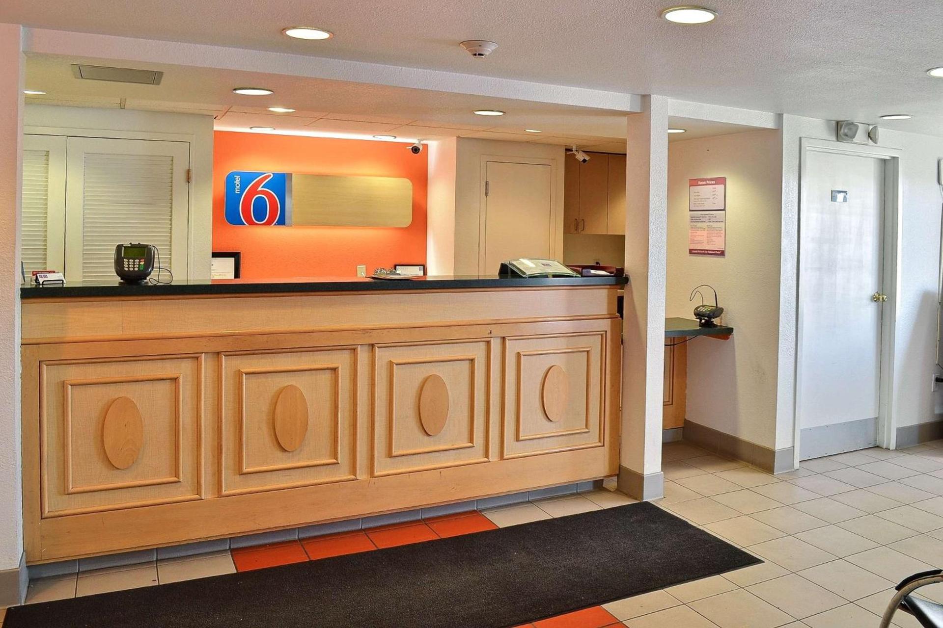 Motel 6-Billings, MT - North photo 47