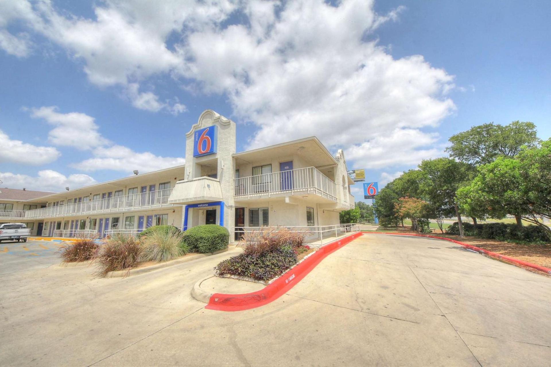 Motel 6 San Antonio, Tx Six Flags Fiesta TX - La Cantera Area photo 54