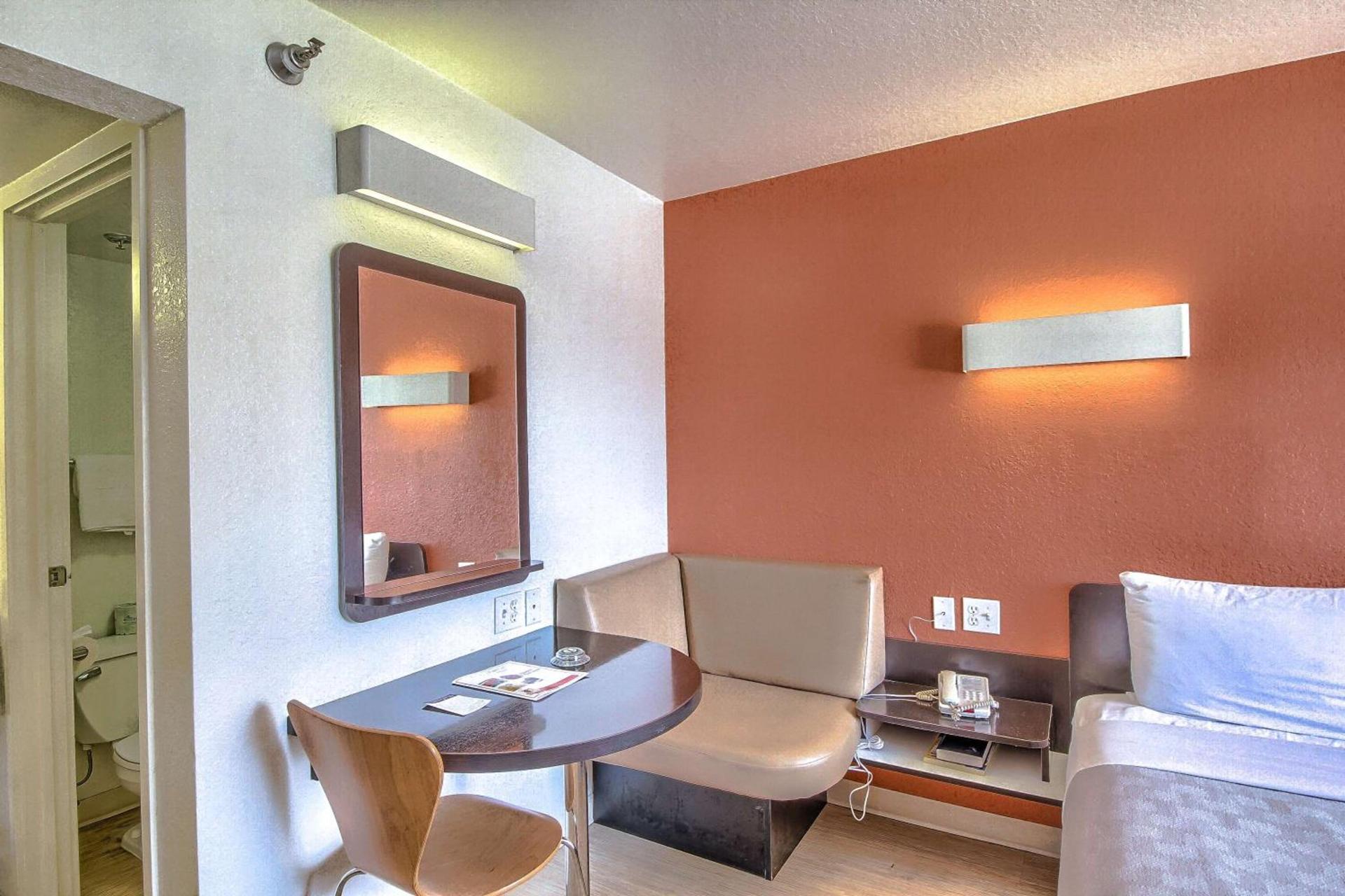 Motel 6 San Antonio, Tx Six Flags Fiesta TX - La Cantera Area photo 44