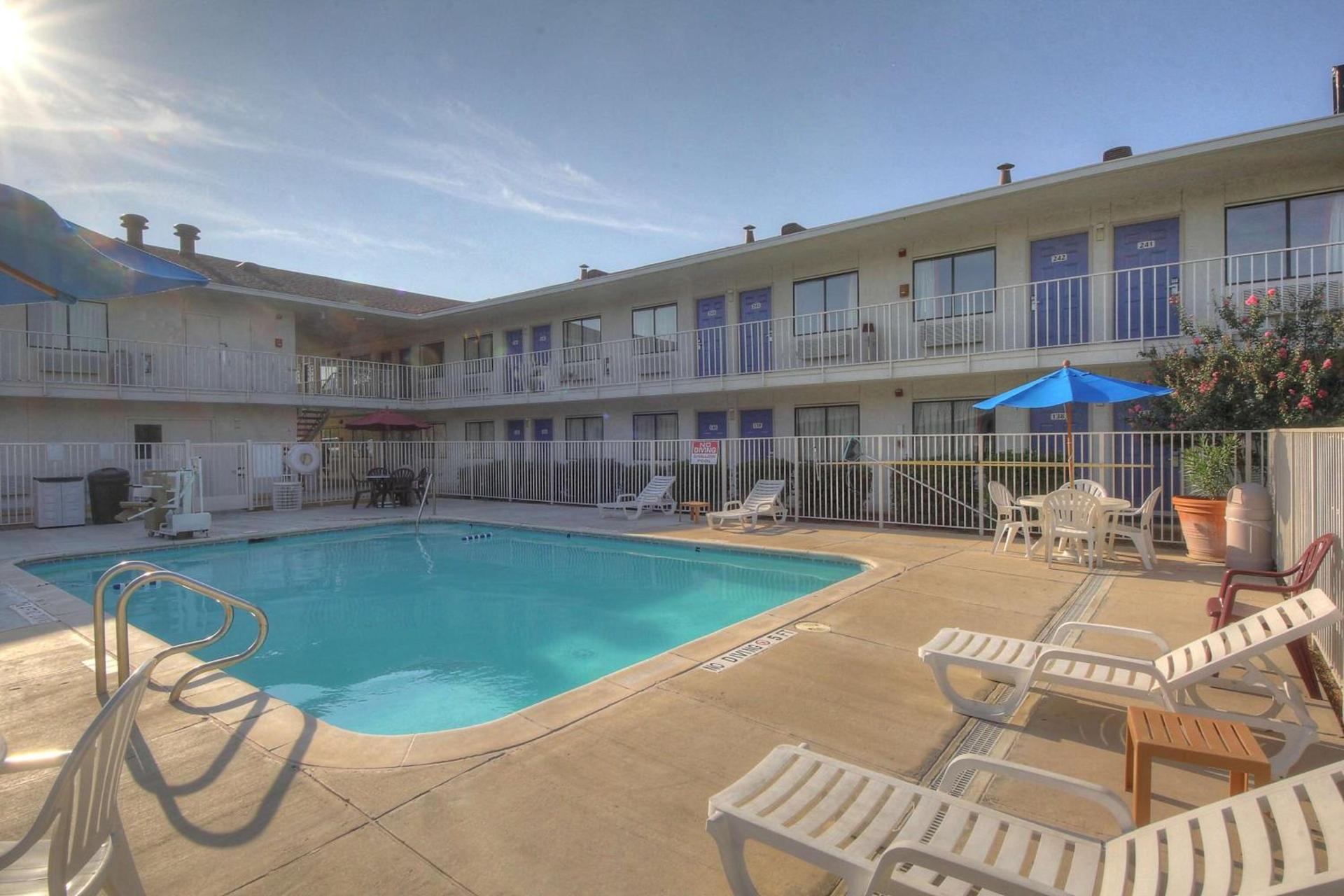 Motel 6 San Antonio, Tx Six Flags Fiesta TX - La Cantera Area photo 37