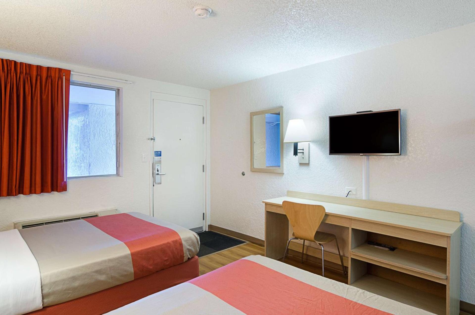 Motel 6- Denver, CO Downtown photo 52
