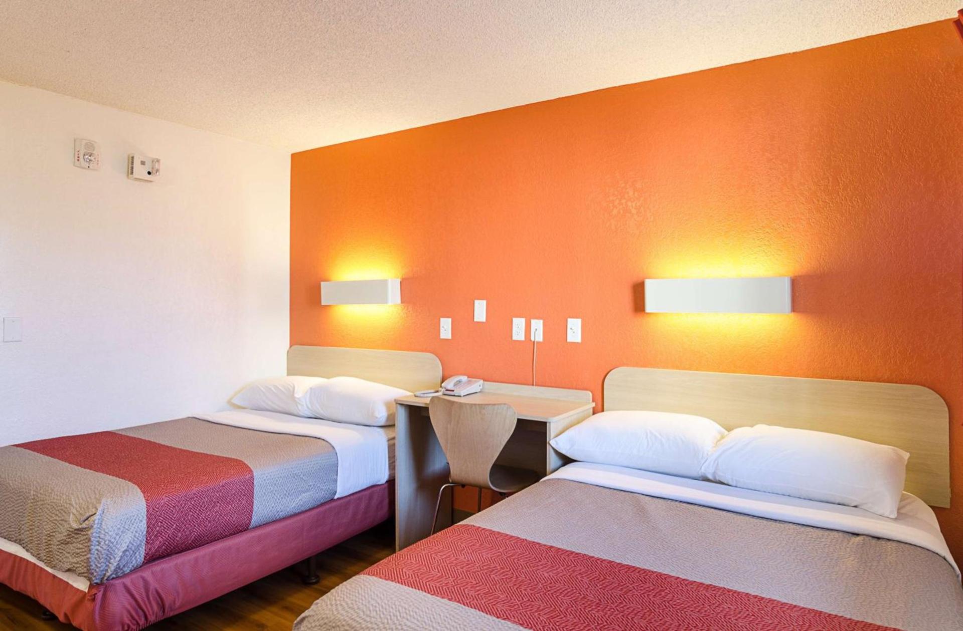Motel 6- Denver, CO Downtown photo 50