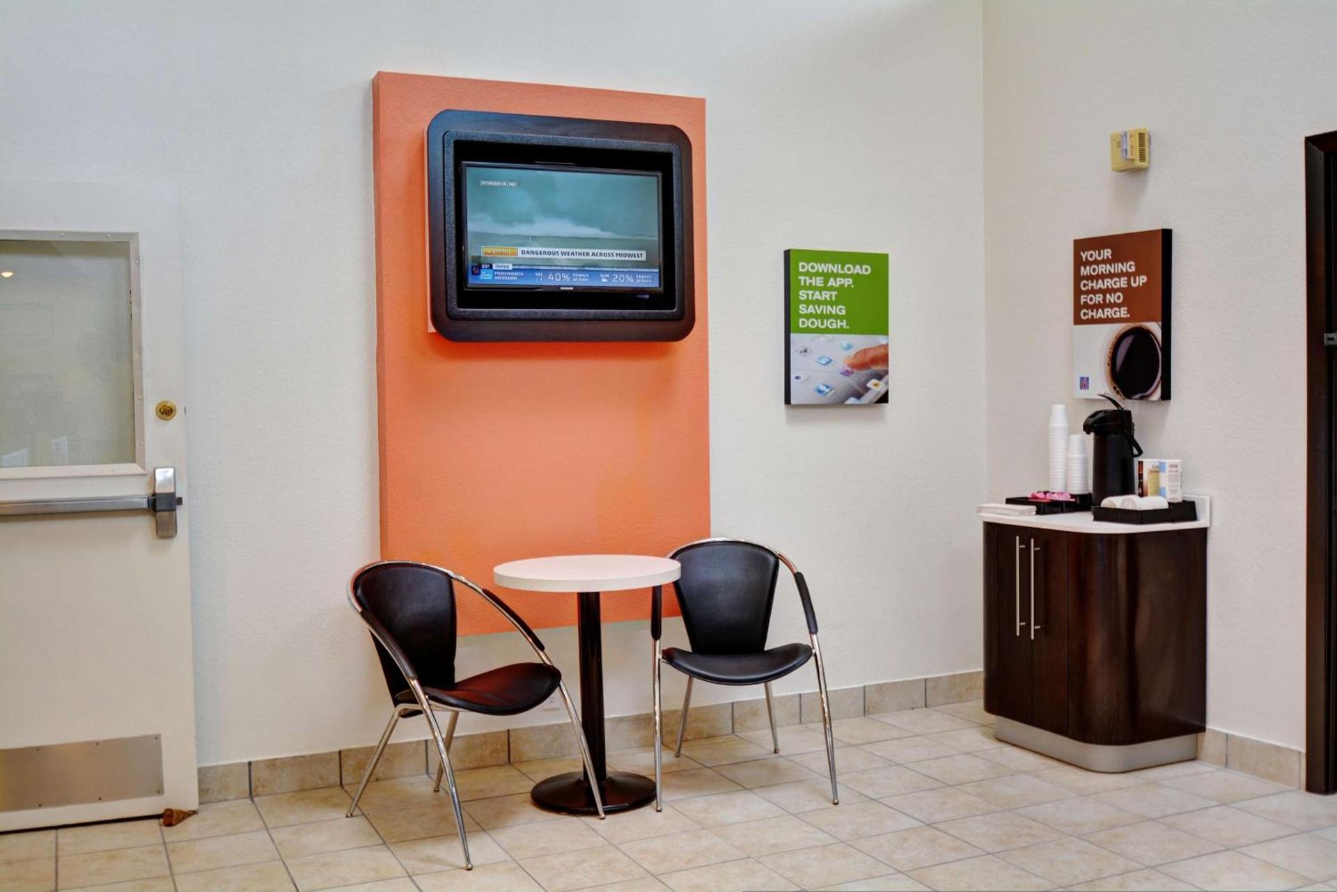 Motel 6-Newport, RI photo 36