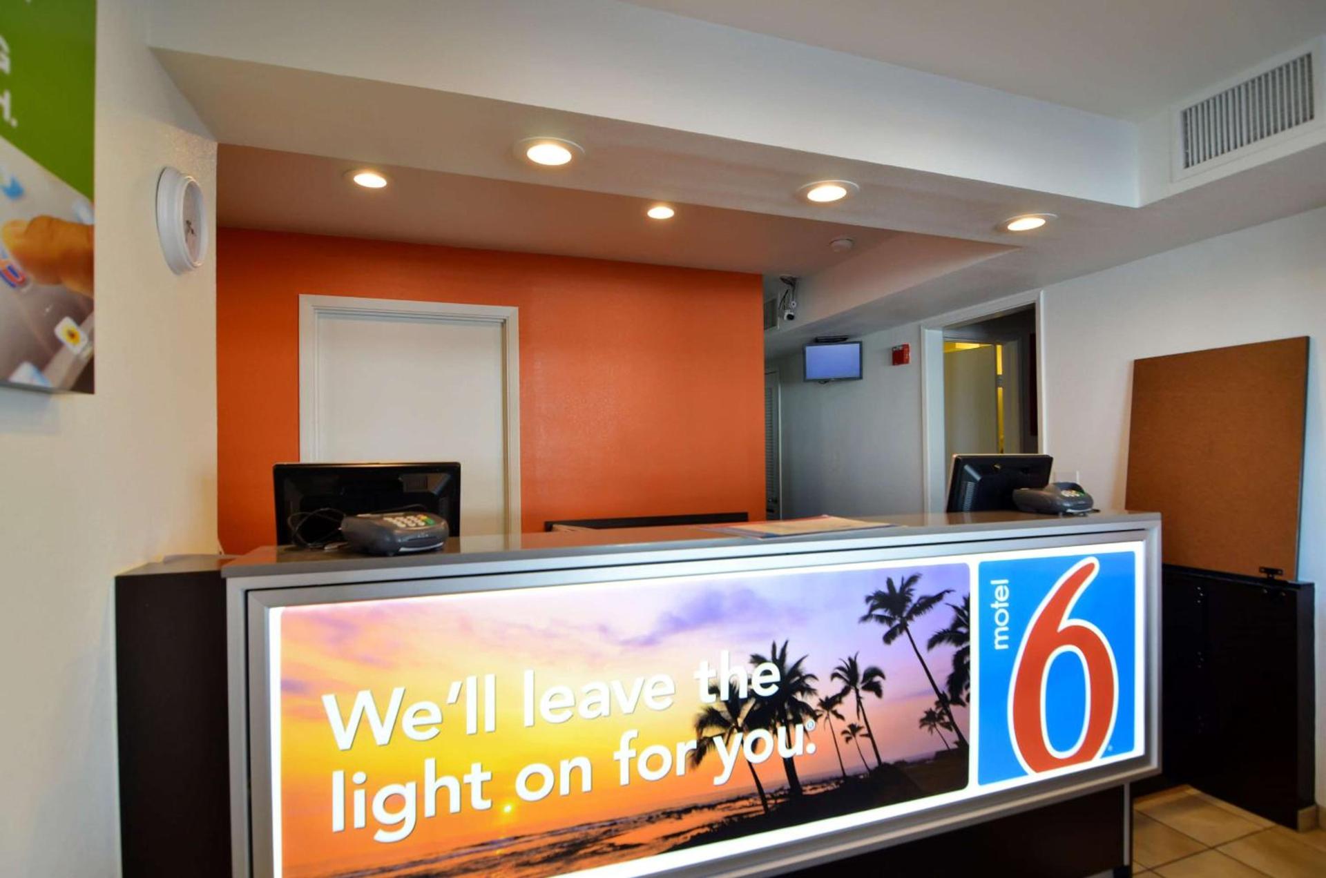 Motel 6-North Palm Springs, CA - North photo 52