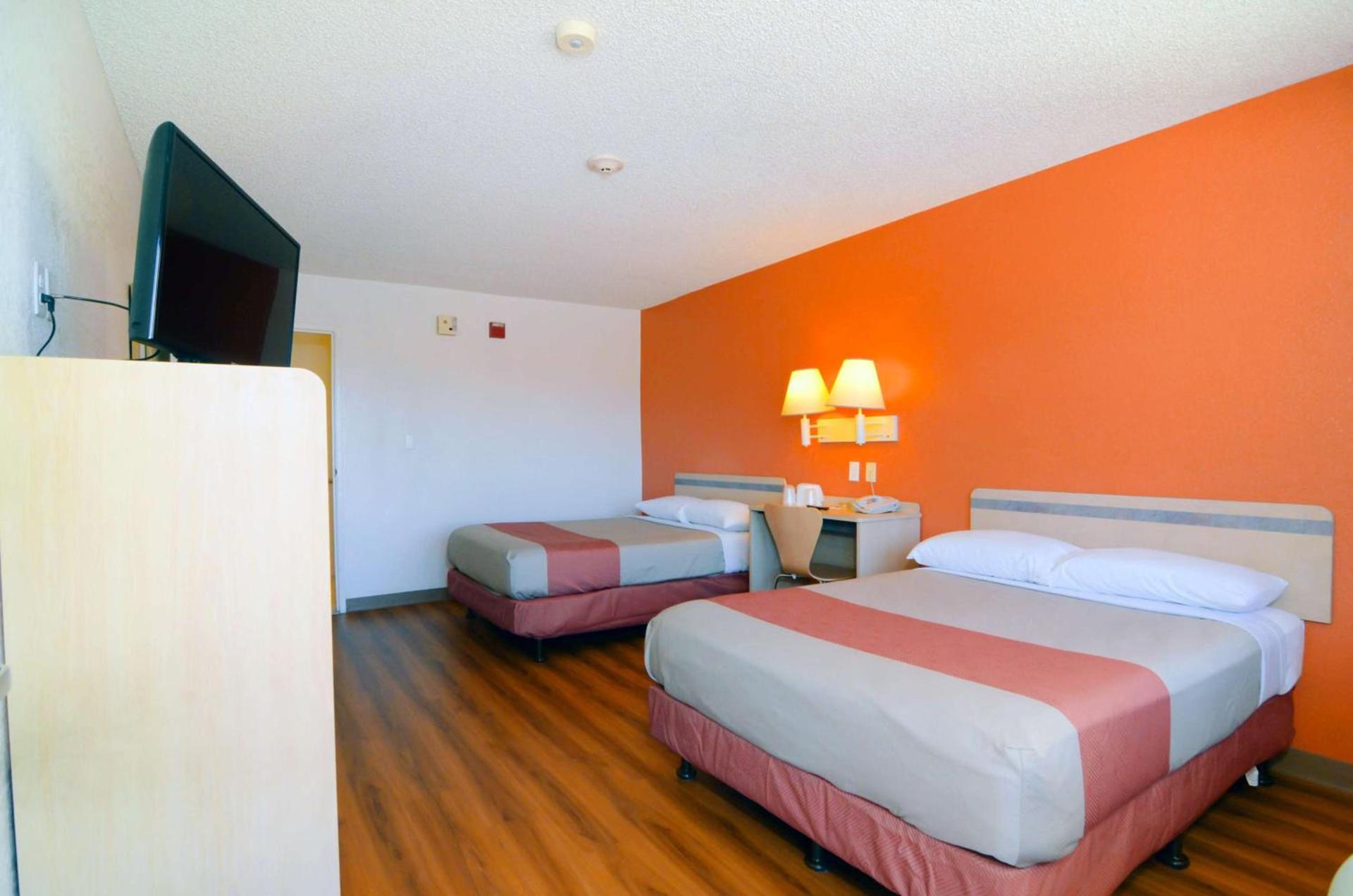 Motel 6-North Palm Springs, CA - North photo 49