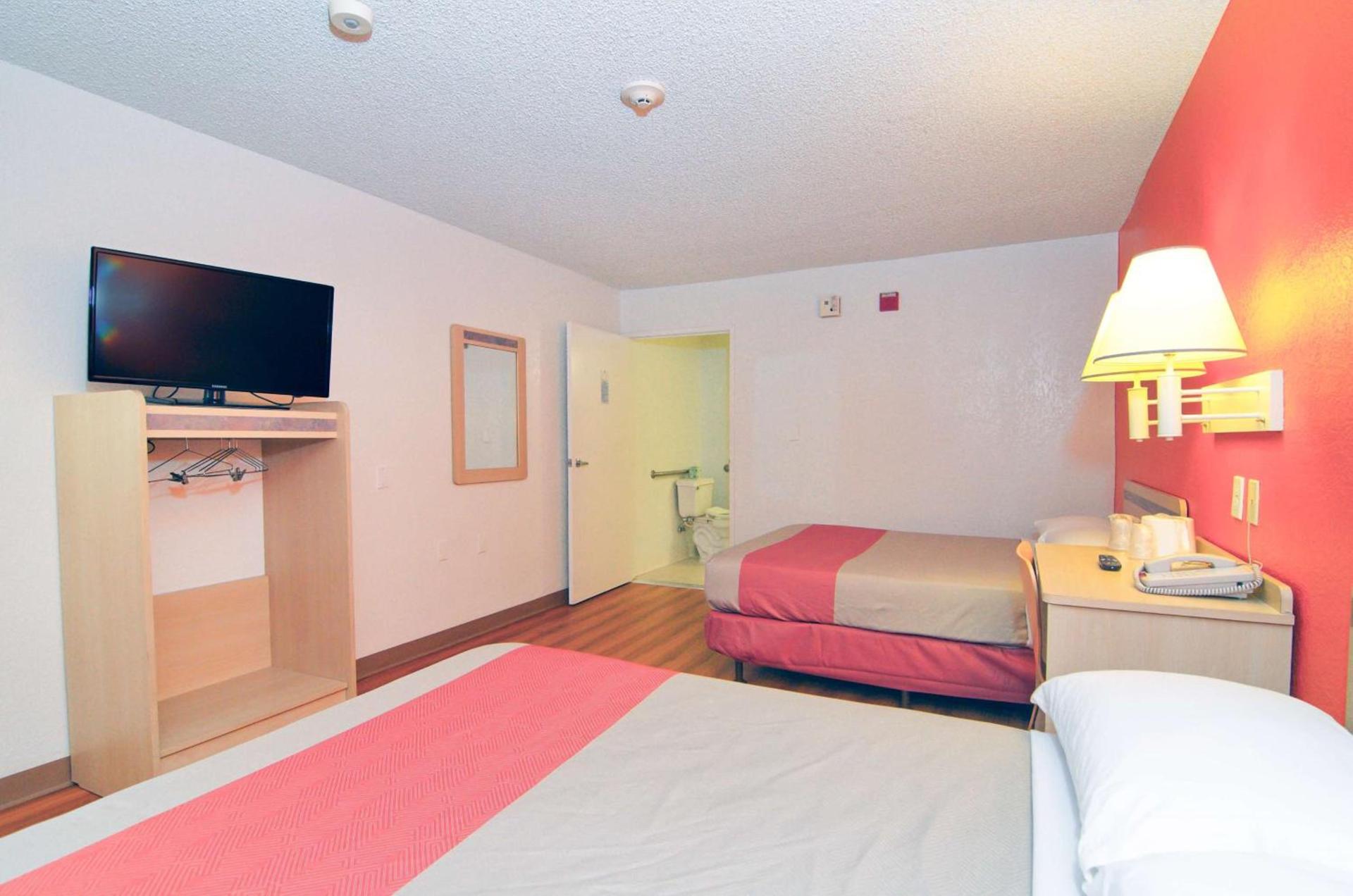 Motel 6-North Palm Springs, CA - North photo 46