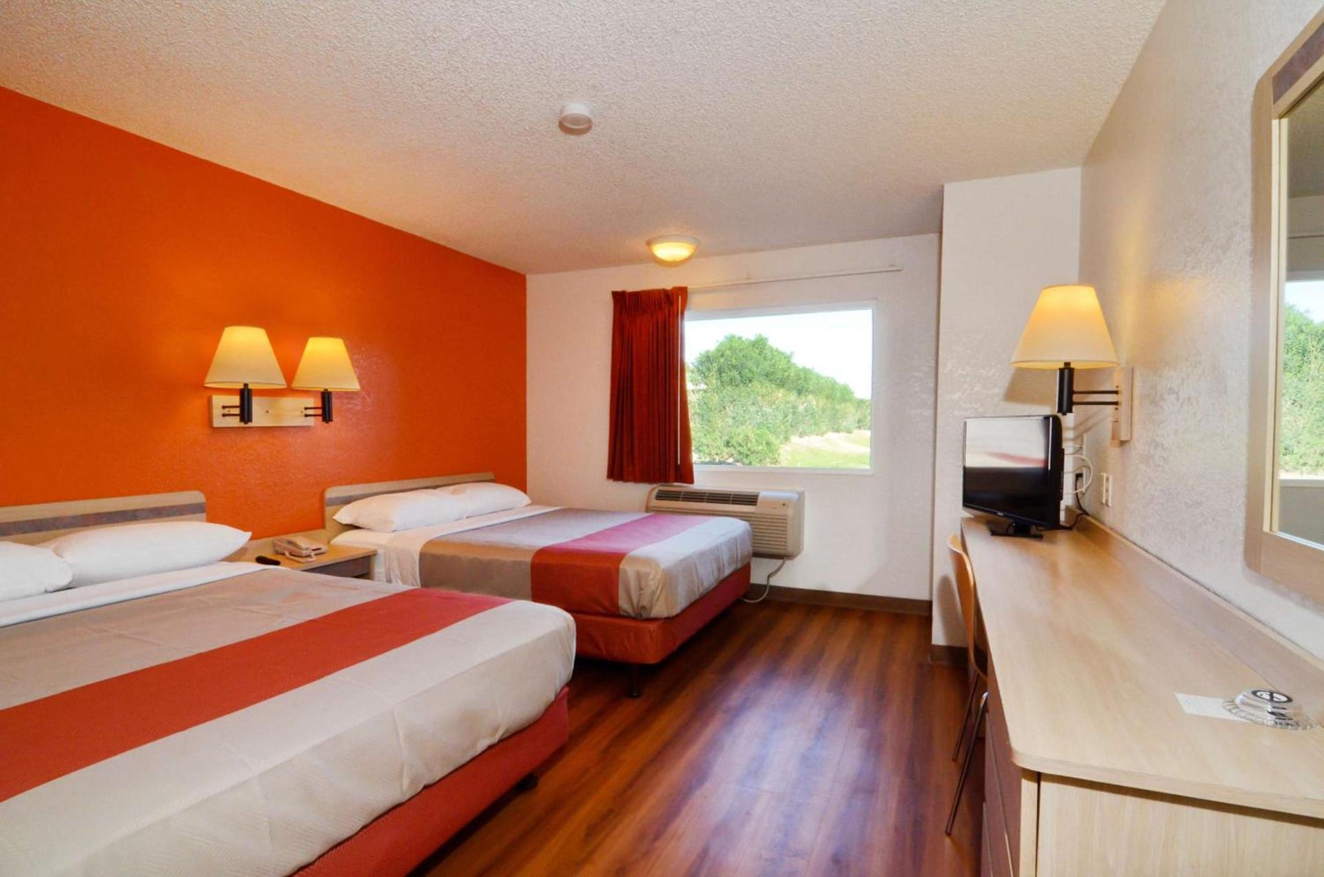 Motel 6-North Palm Springs, CA - North photo 45