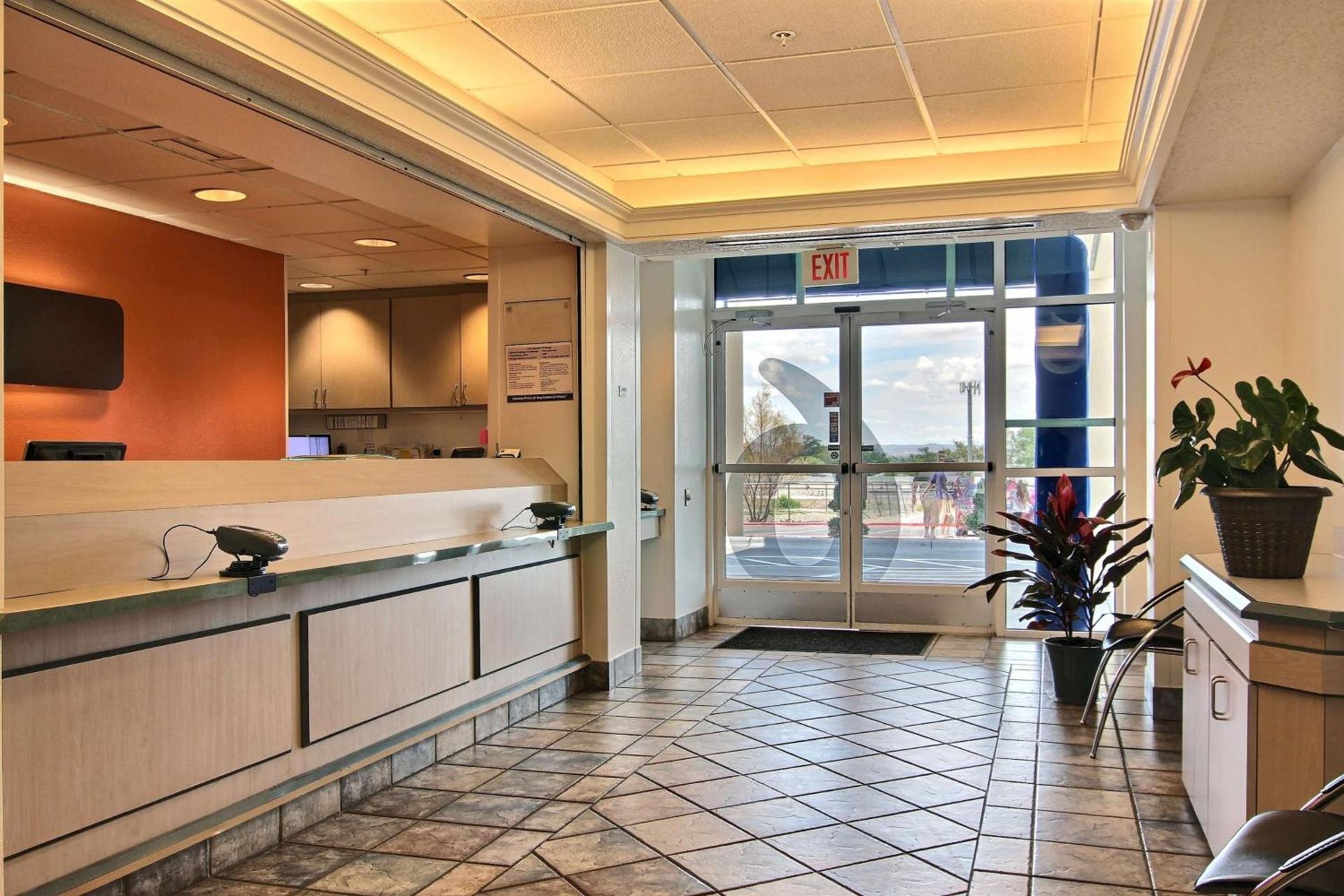 Motel 6-Albuquerque, NM - North photo 18
