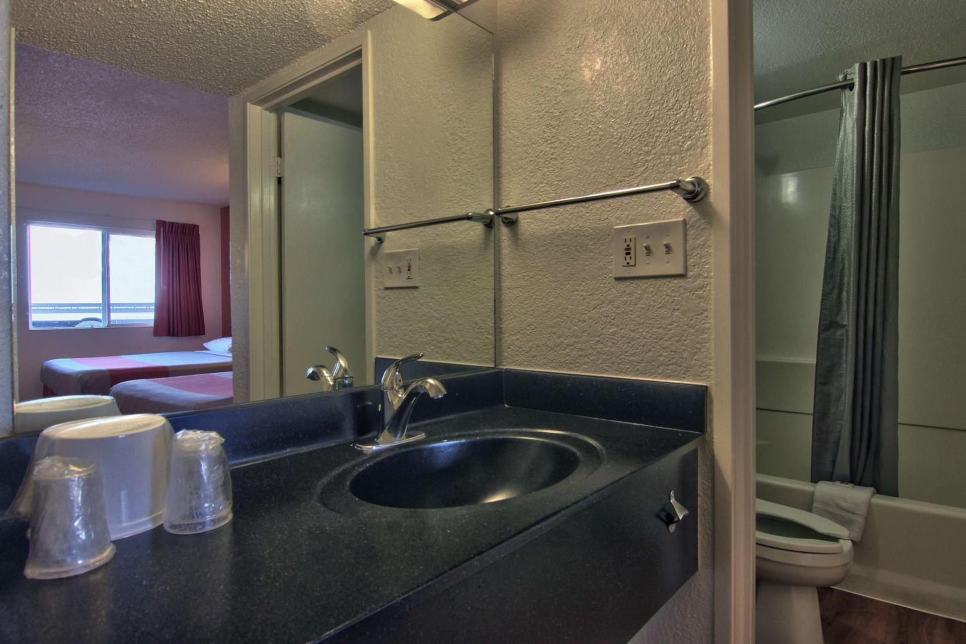 Motel 6-Sacramento, CA - Old Sacramento North photo 22