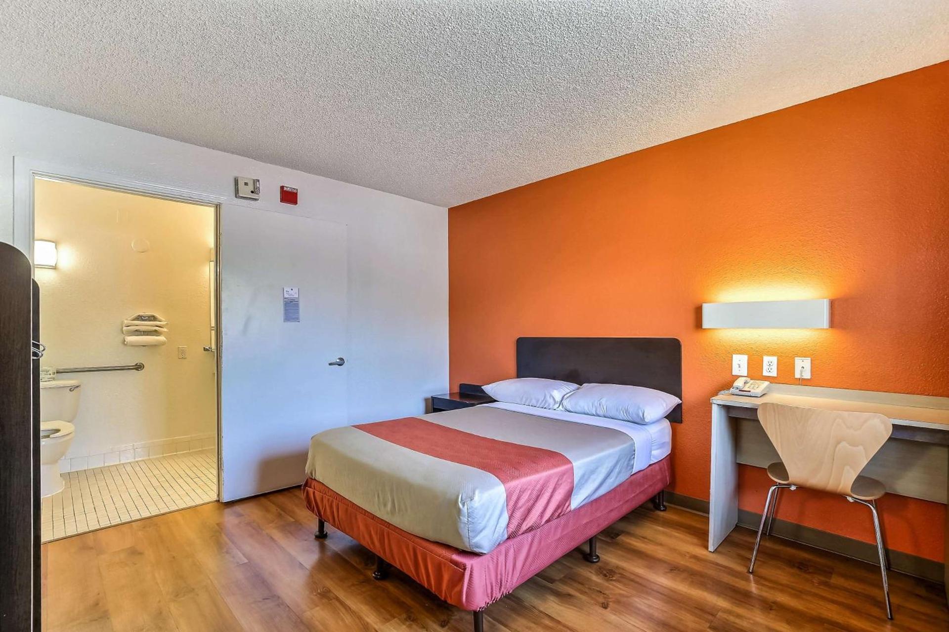 Motel 6-Pleasanton, CA photo 44