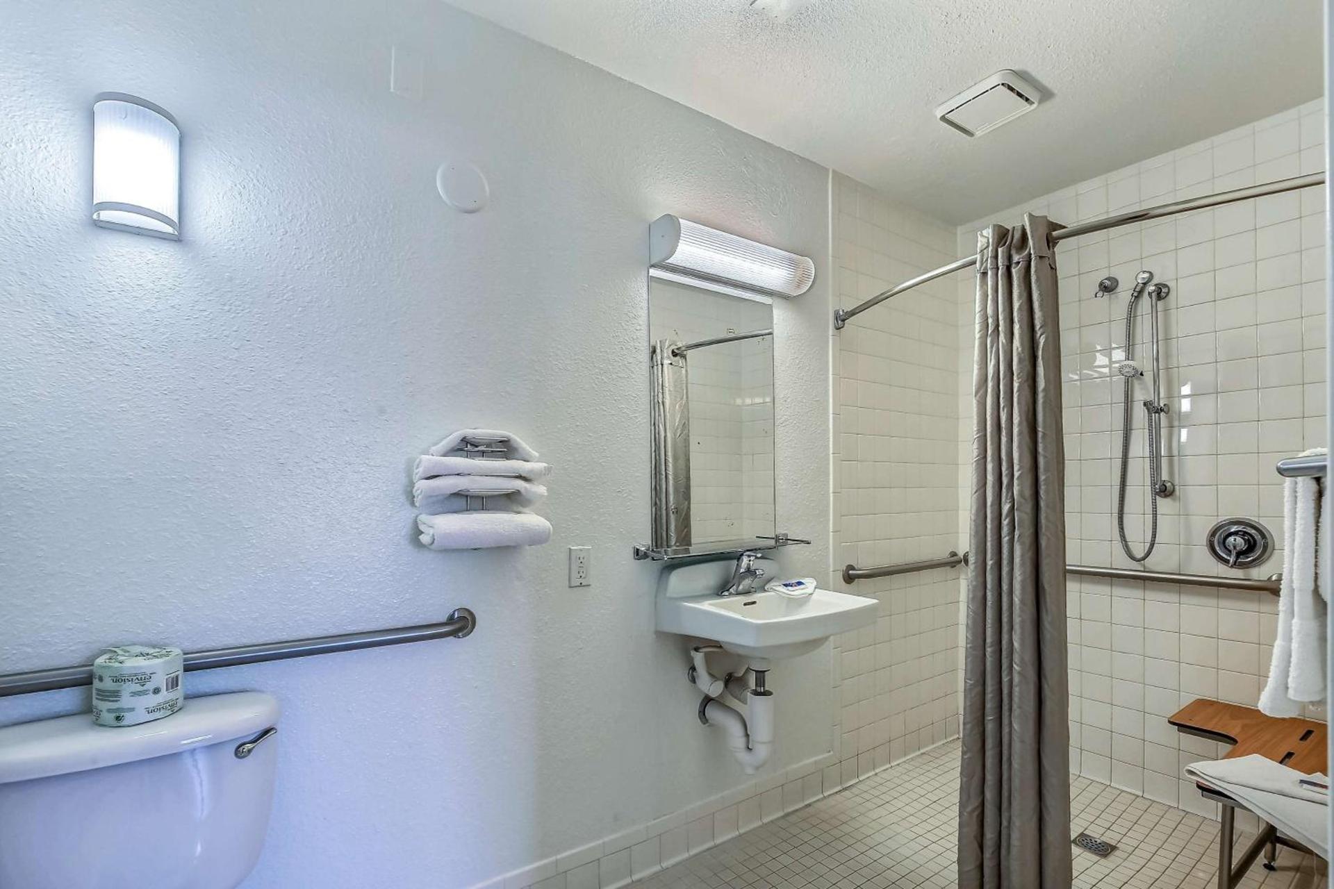 Motel 6-Pleasanton, CA photo 35