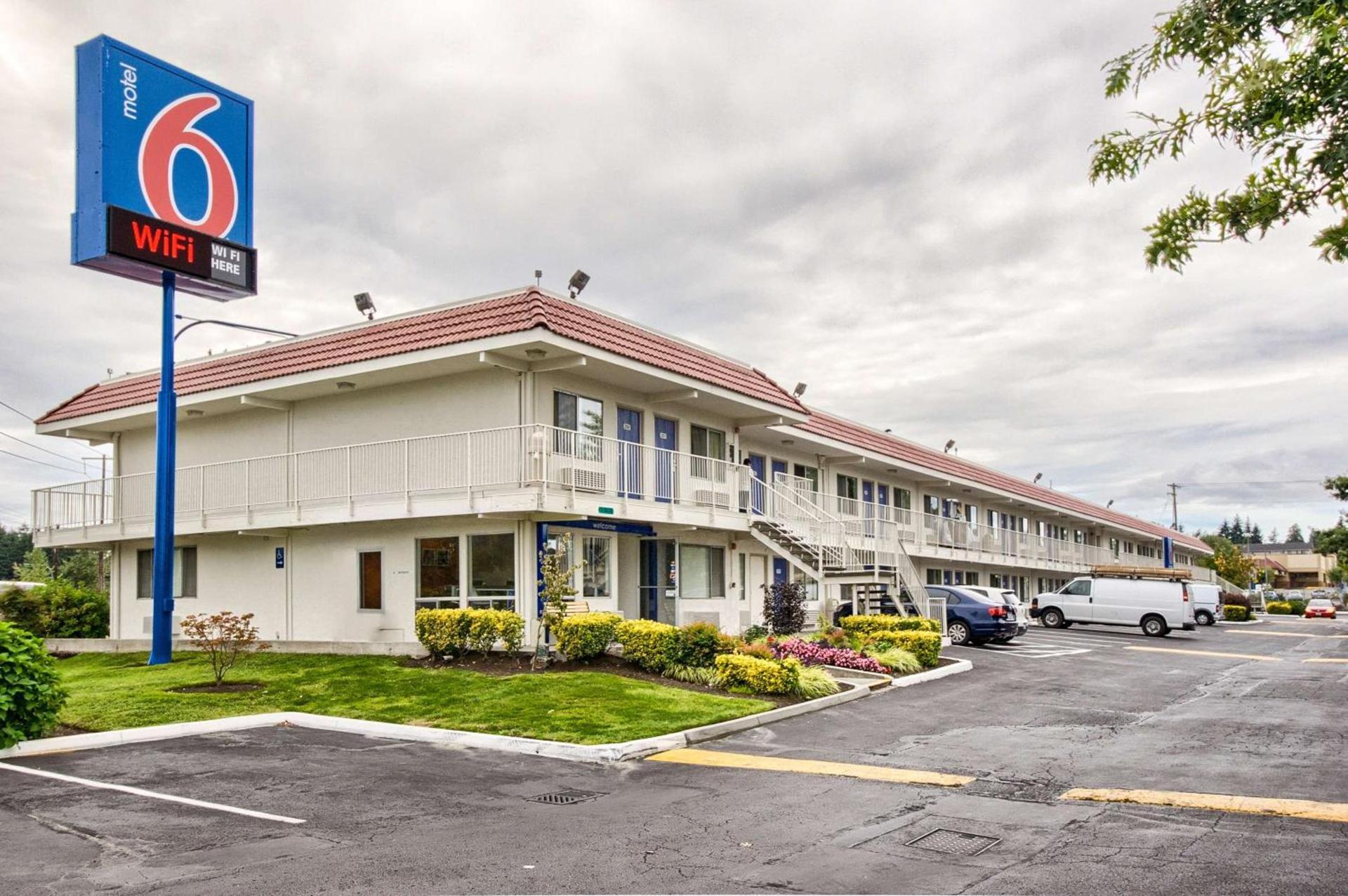 Motel 6-Everett, WA - South photo 1