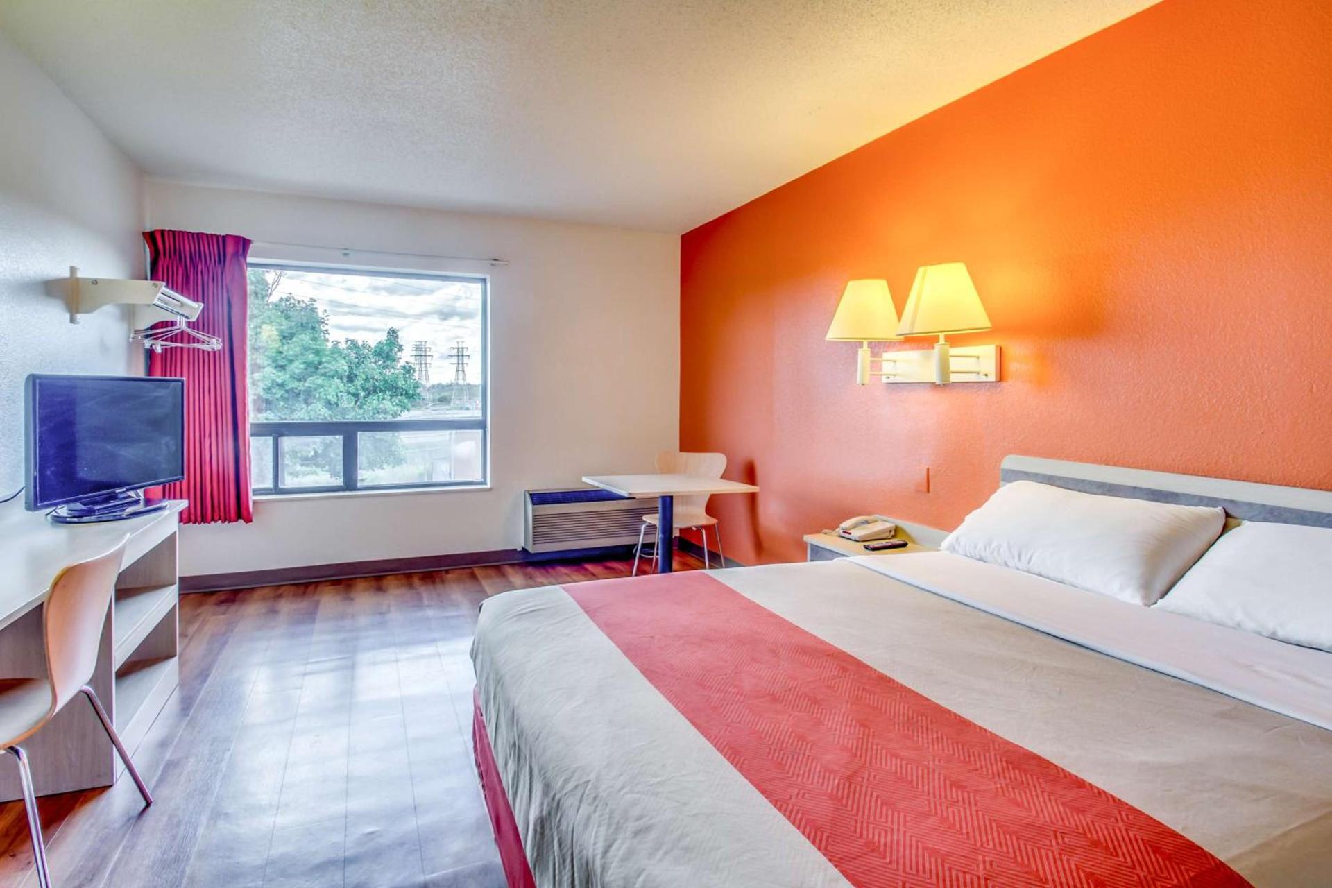 Motel 6-Amherst, NY - Buffalo photo 39