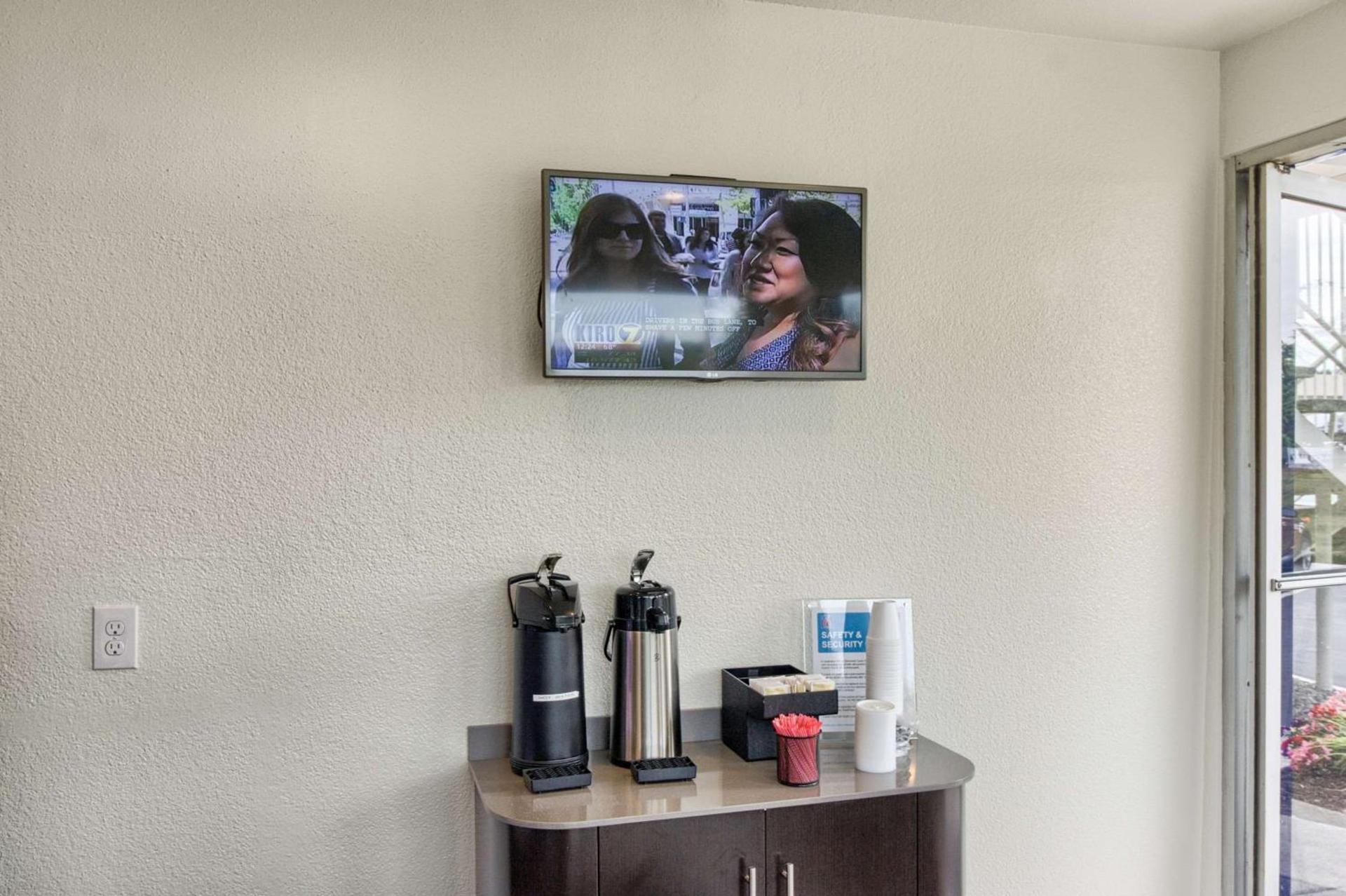 Motel 6-Everett, WA - South photo 37