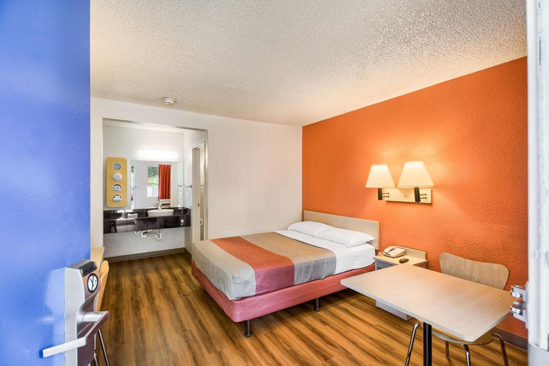 Motel 6-Everett, WA - South photo 40