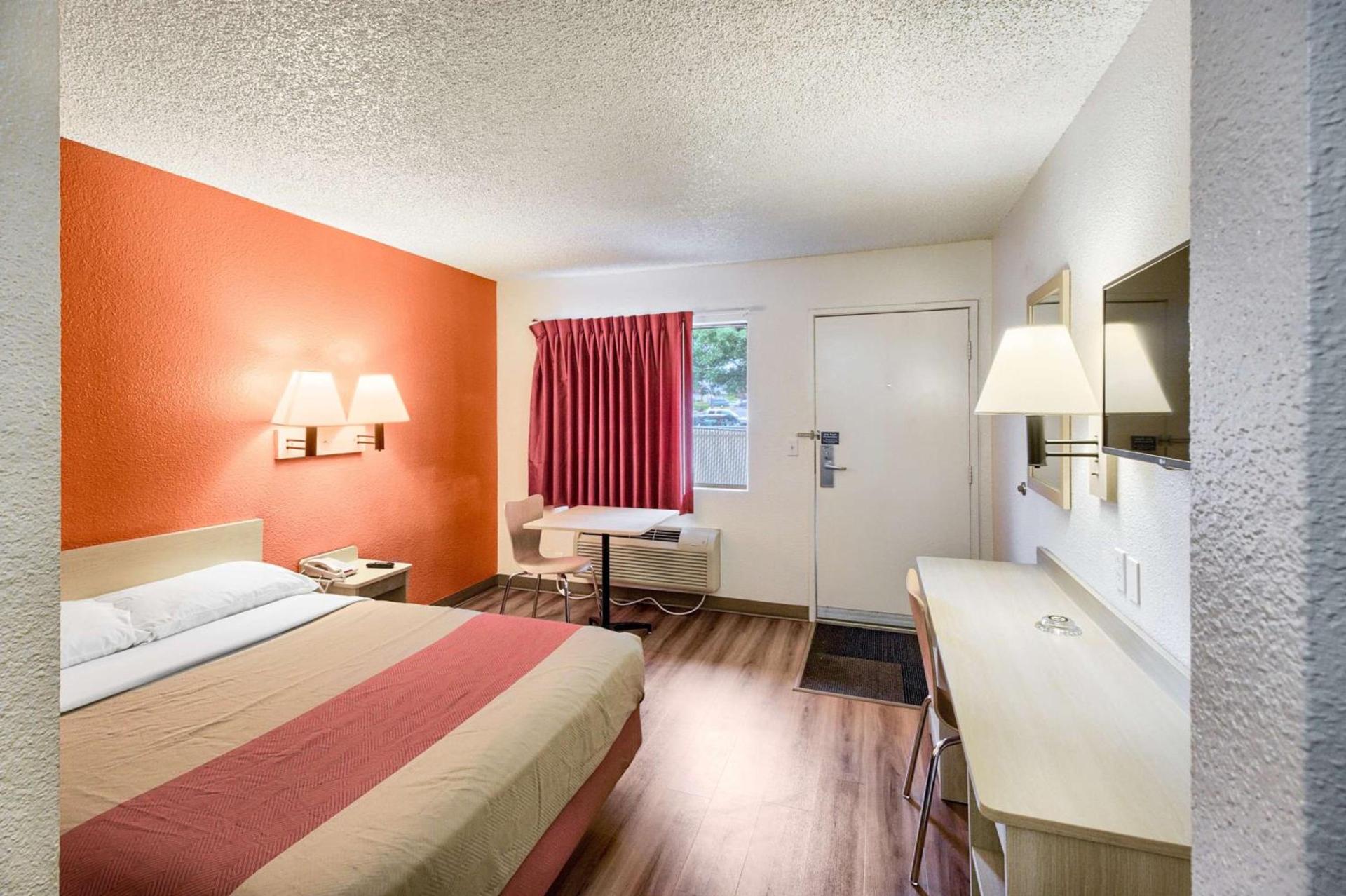 Motel 6-Everett, WA - South photo 44