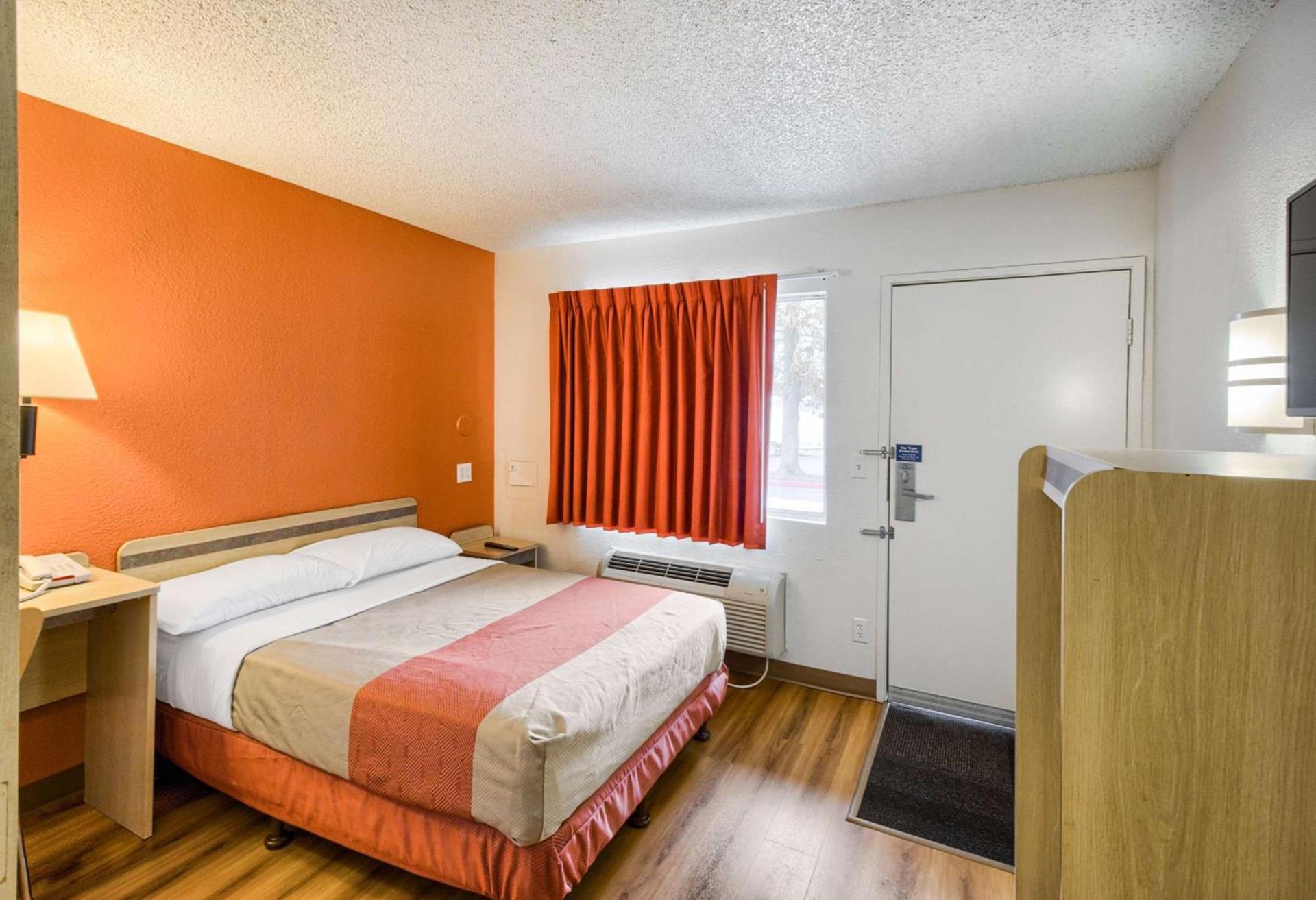 Motel 6-Everett, WA - South photo 46