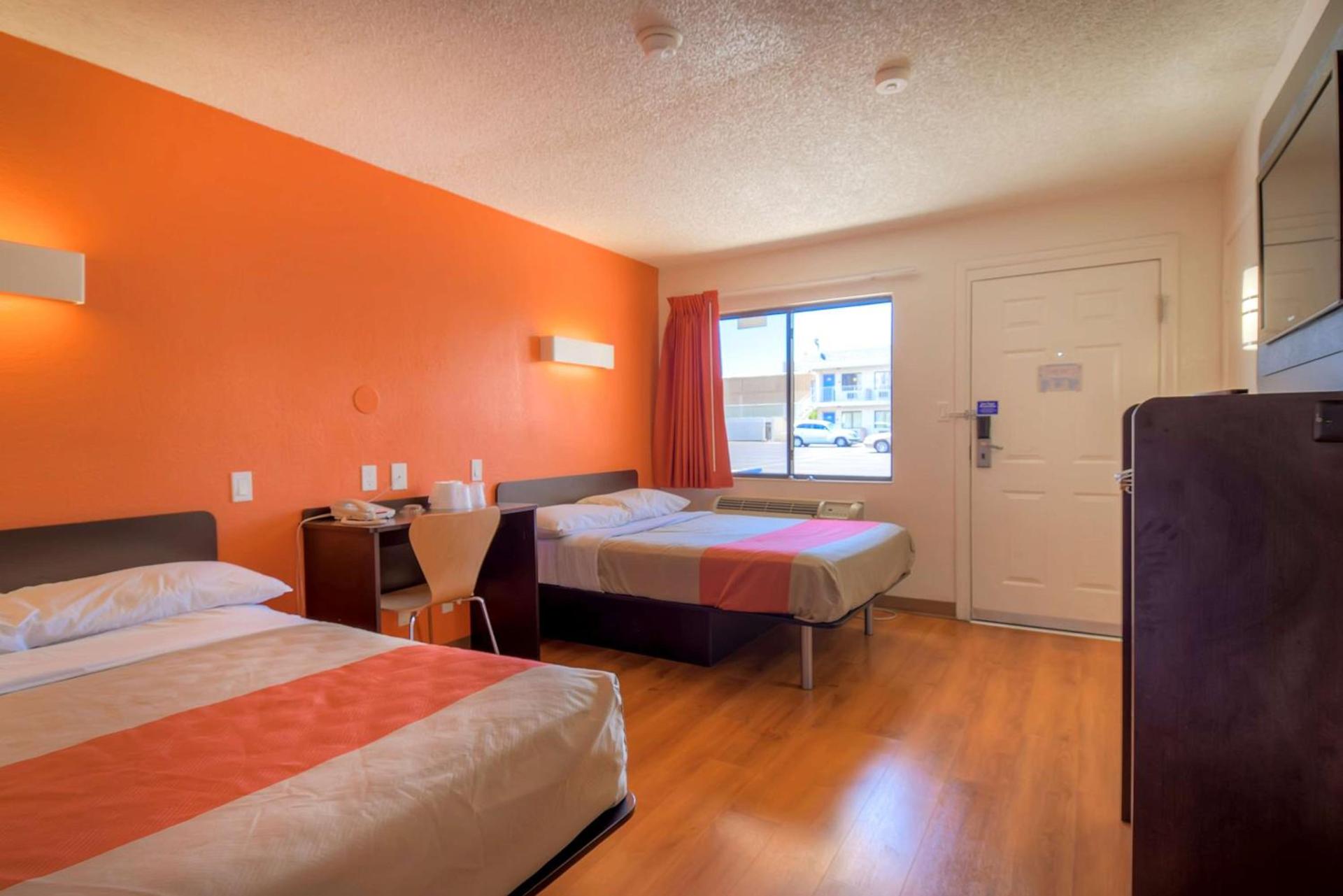Motel 6 Las Vegas, NV – I-15 Stadium photo 36