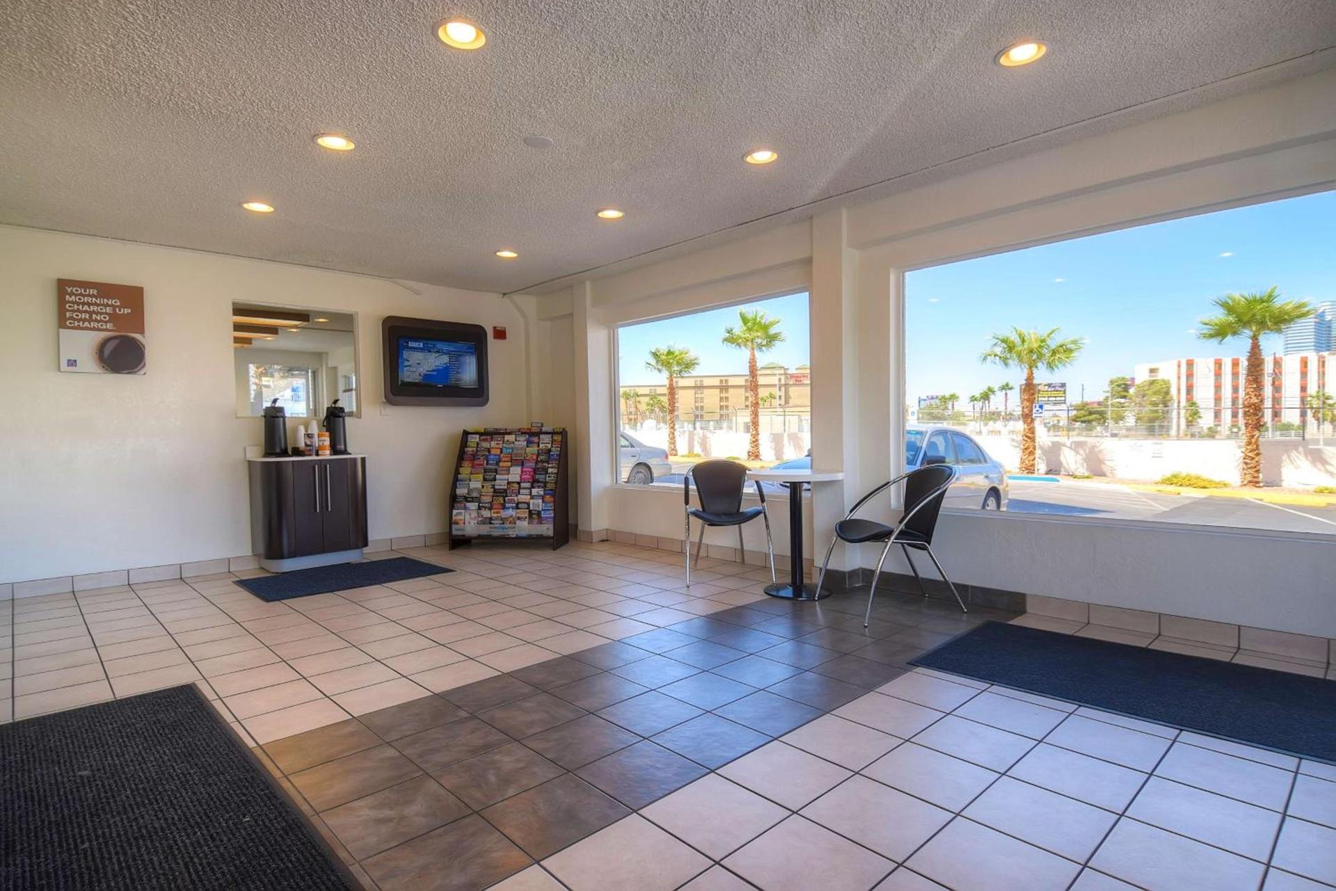 Motel 6 Las Vegas, NV – I-15 Stadium photo 2