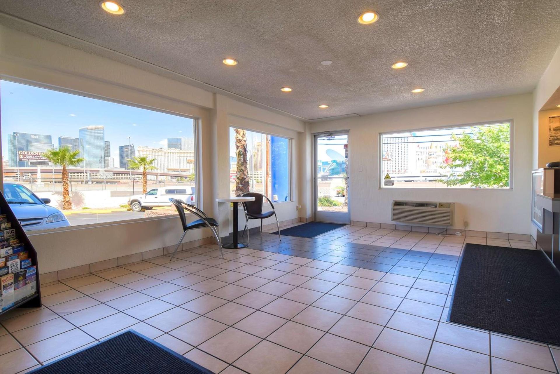 Motel 6 Las Vegas, NV – I-15 Stadium photo 8