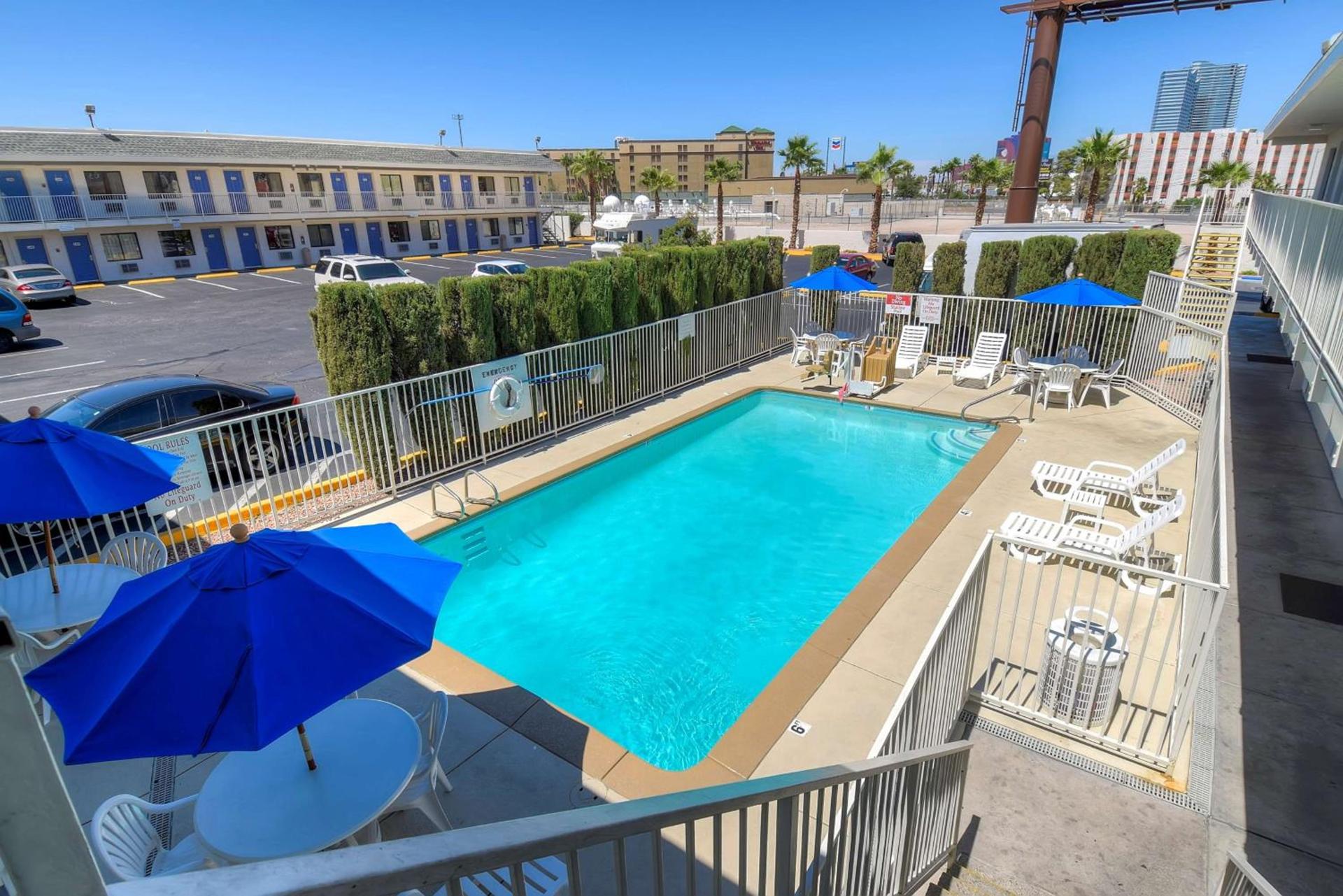 Motel 6 Las Vegas, NV – I-15 Stadium photo 44