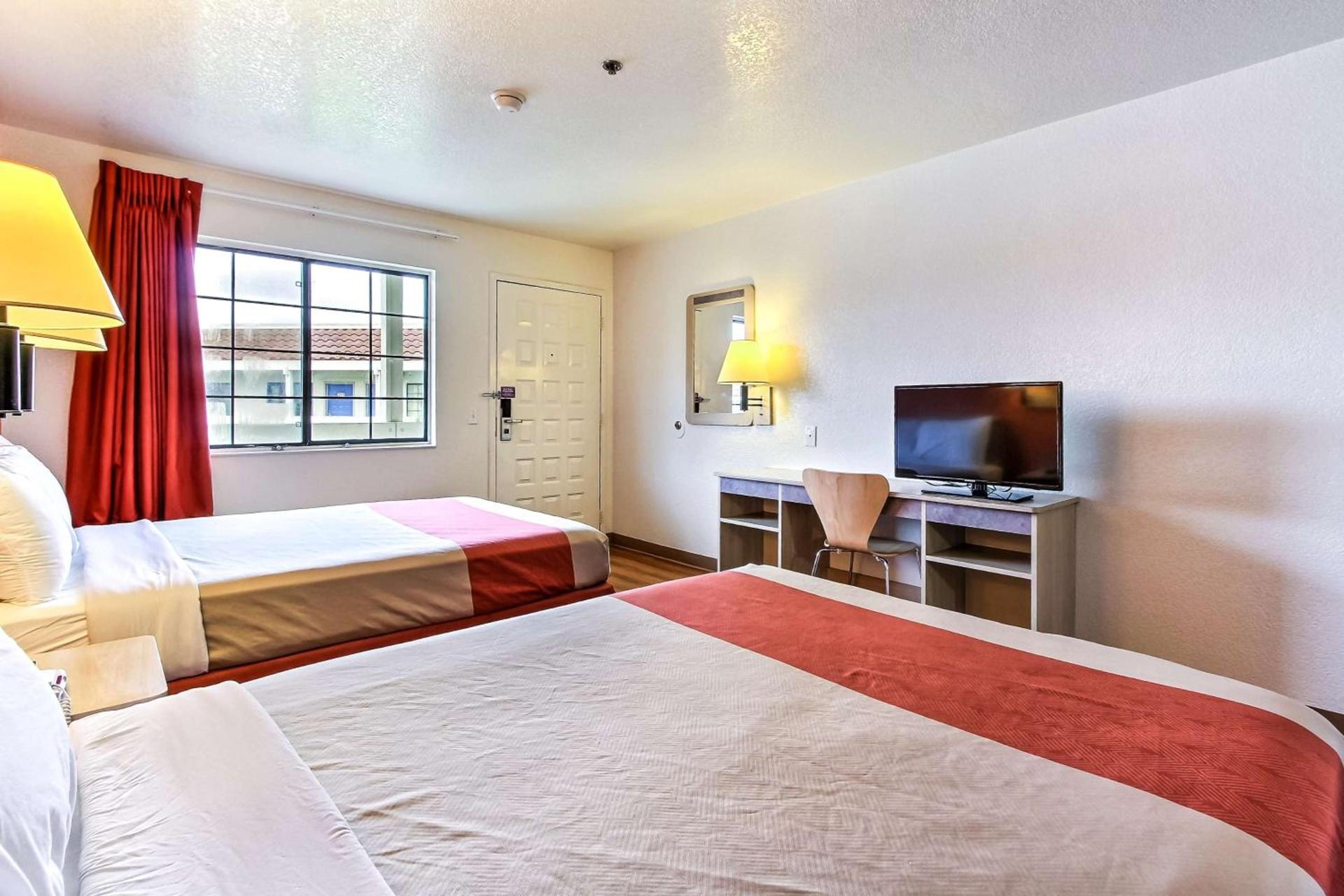 Motel 6-Salinas, CA - North Monterey Area photo 41