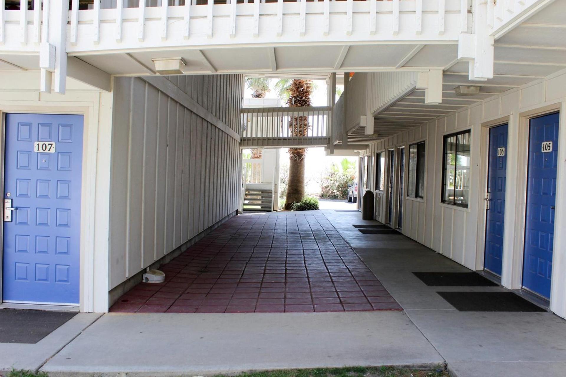 Motel 6-Coalinga, CA - East photo 59