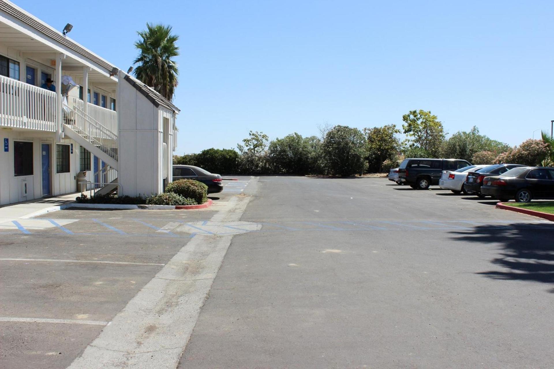 Motel 6-Coalinga, CA - East photo 55