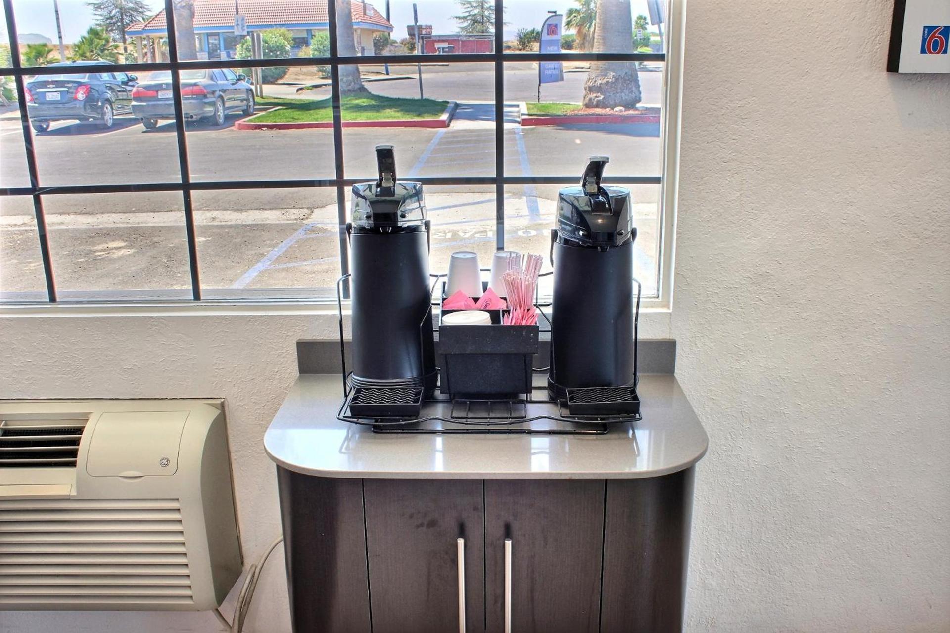 Motel 6-Coalinga, CA - East photo 51
