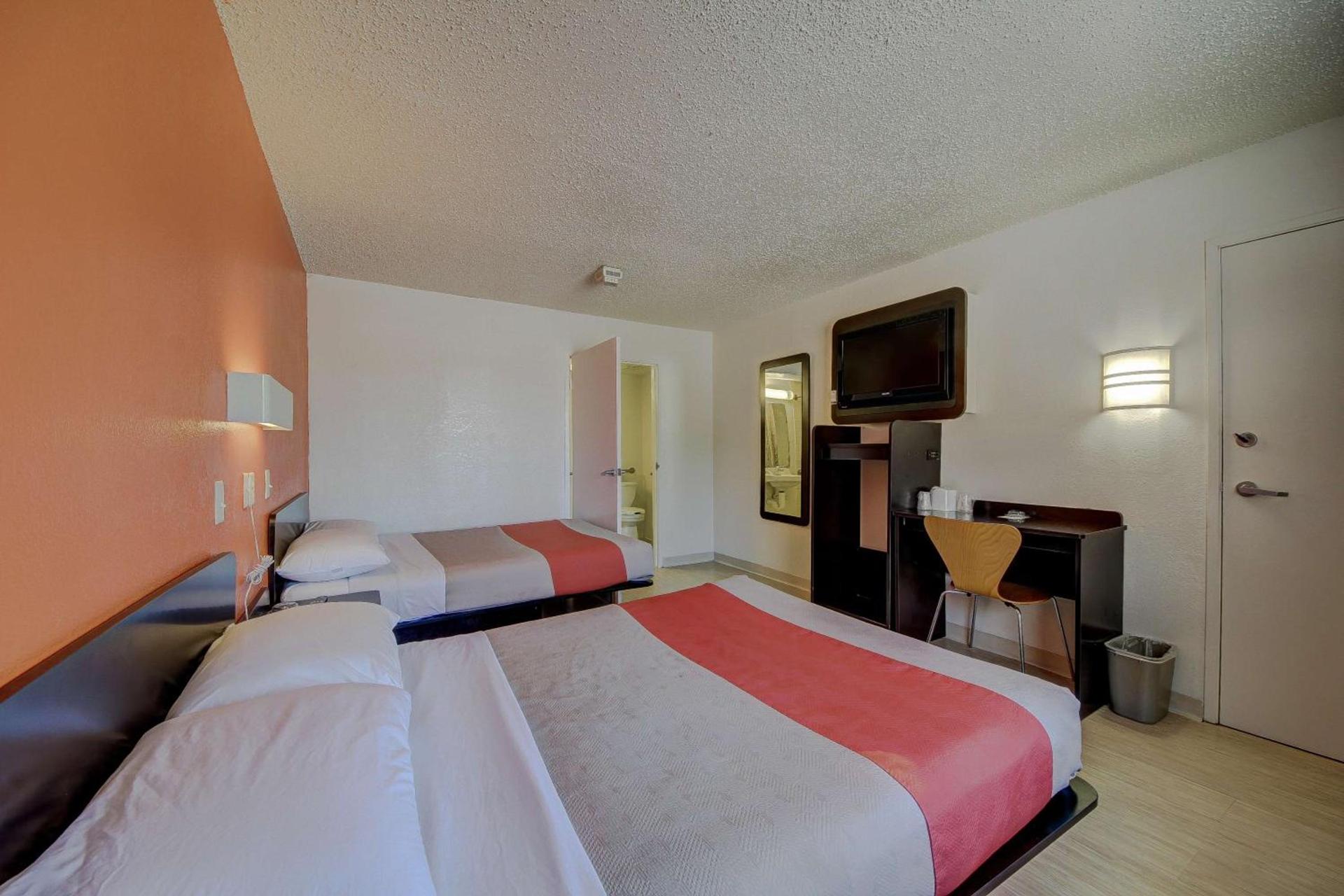 Motel 6-San Antonio, TX - Fort Sam Houston photo 68