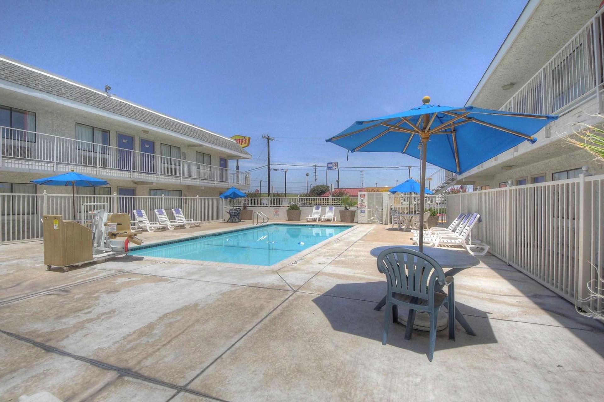 Motel 6-San Antonio, TX - Fort Sam Houston photo 57