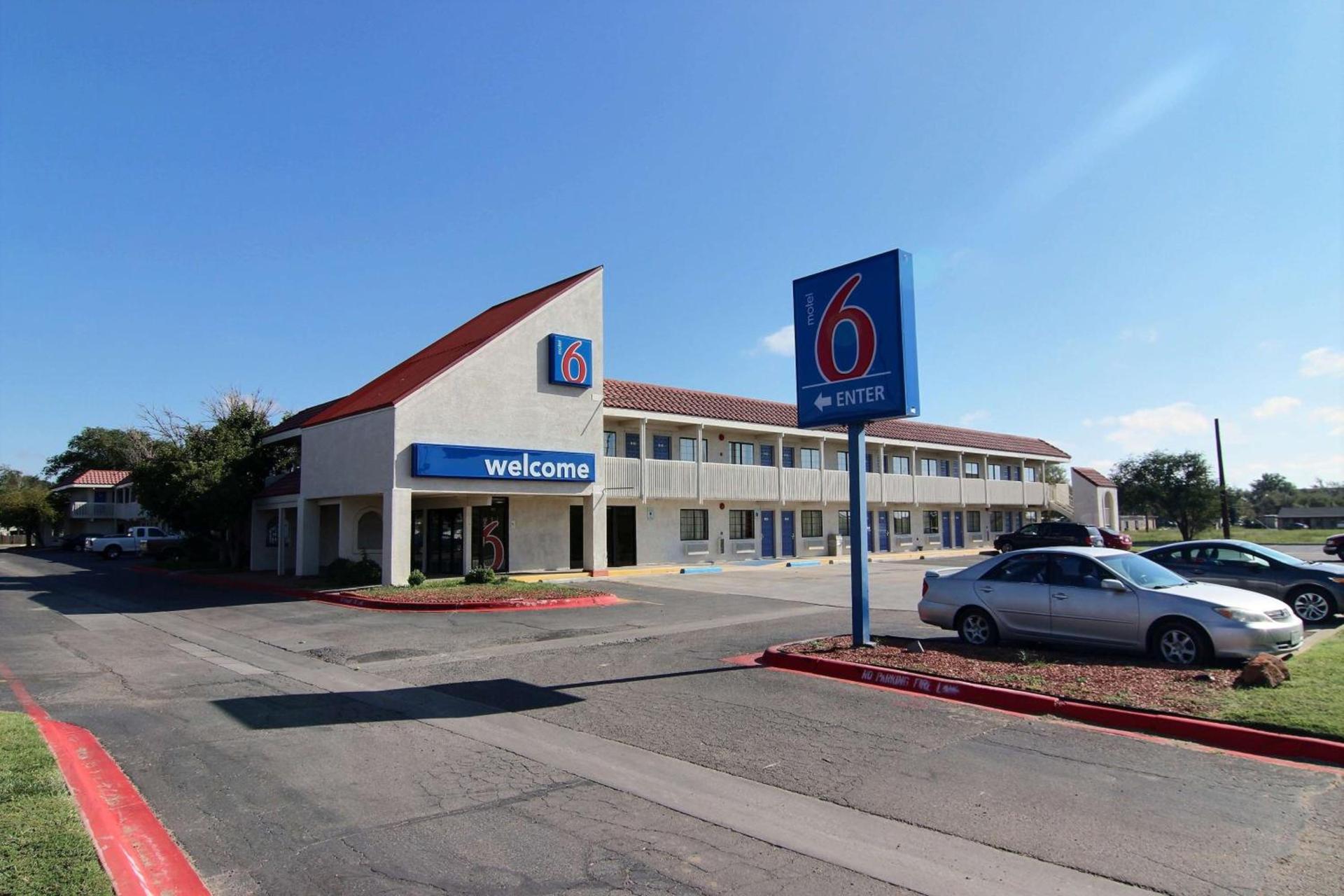 Motel 6-Amarillo, TX - Airport photo 1