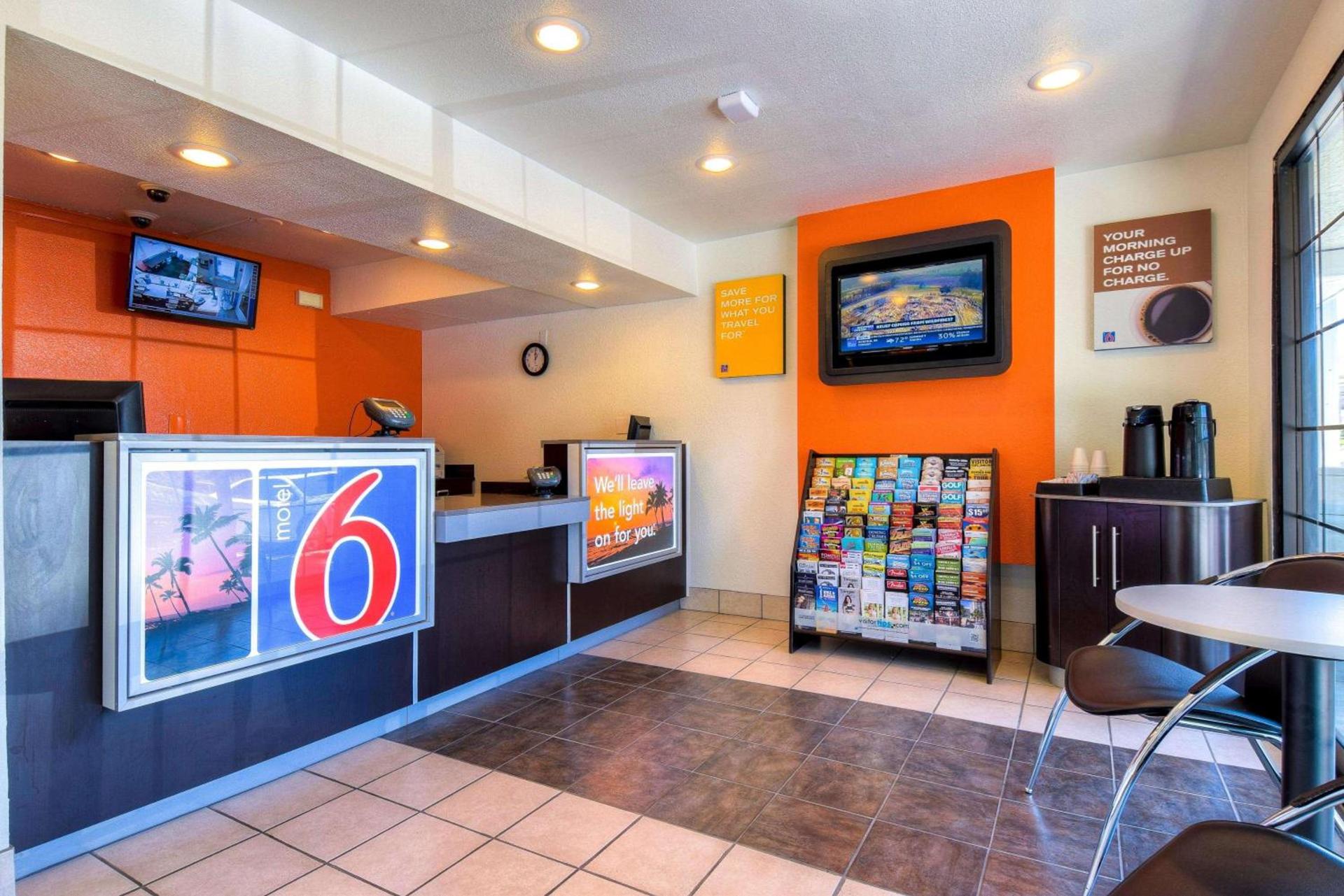 Motel 6-Pomona, CA - Los Angeles photo 62