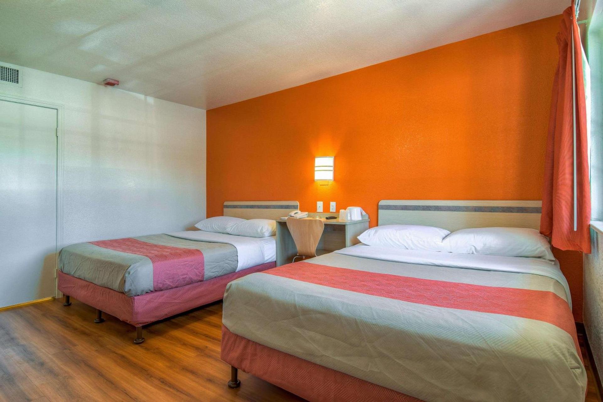 Motel 6-Pomona, CA - Los Angeles photo 52