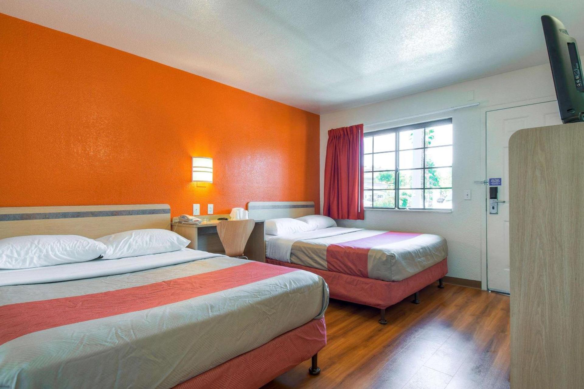 Motel 6-Pomona, CA - Los Angeles photo 49