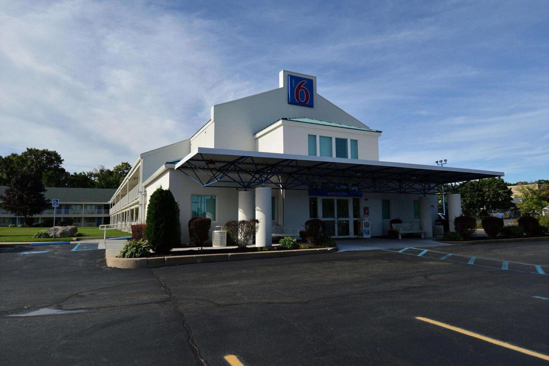 Motel 6-Tewksbury, MA - Boston photo 59