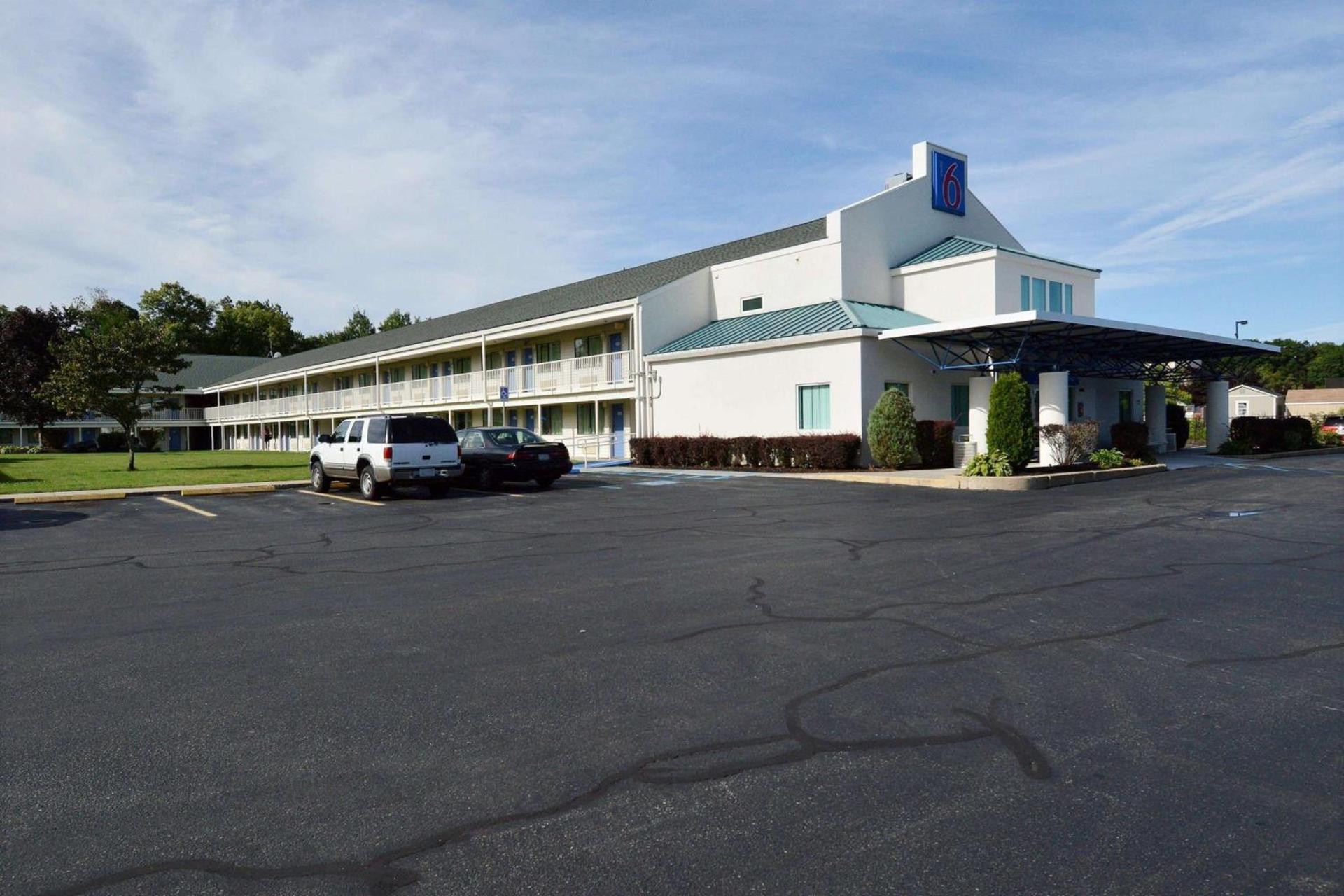 Motel 6-Tewksbury, MA - Boston photo 57