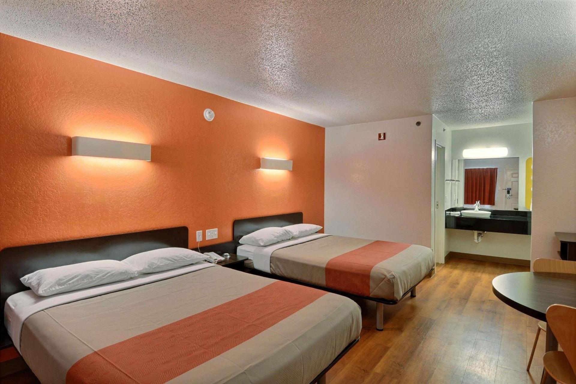 Motel 6-Tewksbury, MA - Boston photo 46
