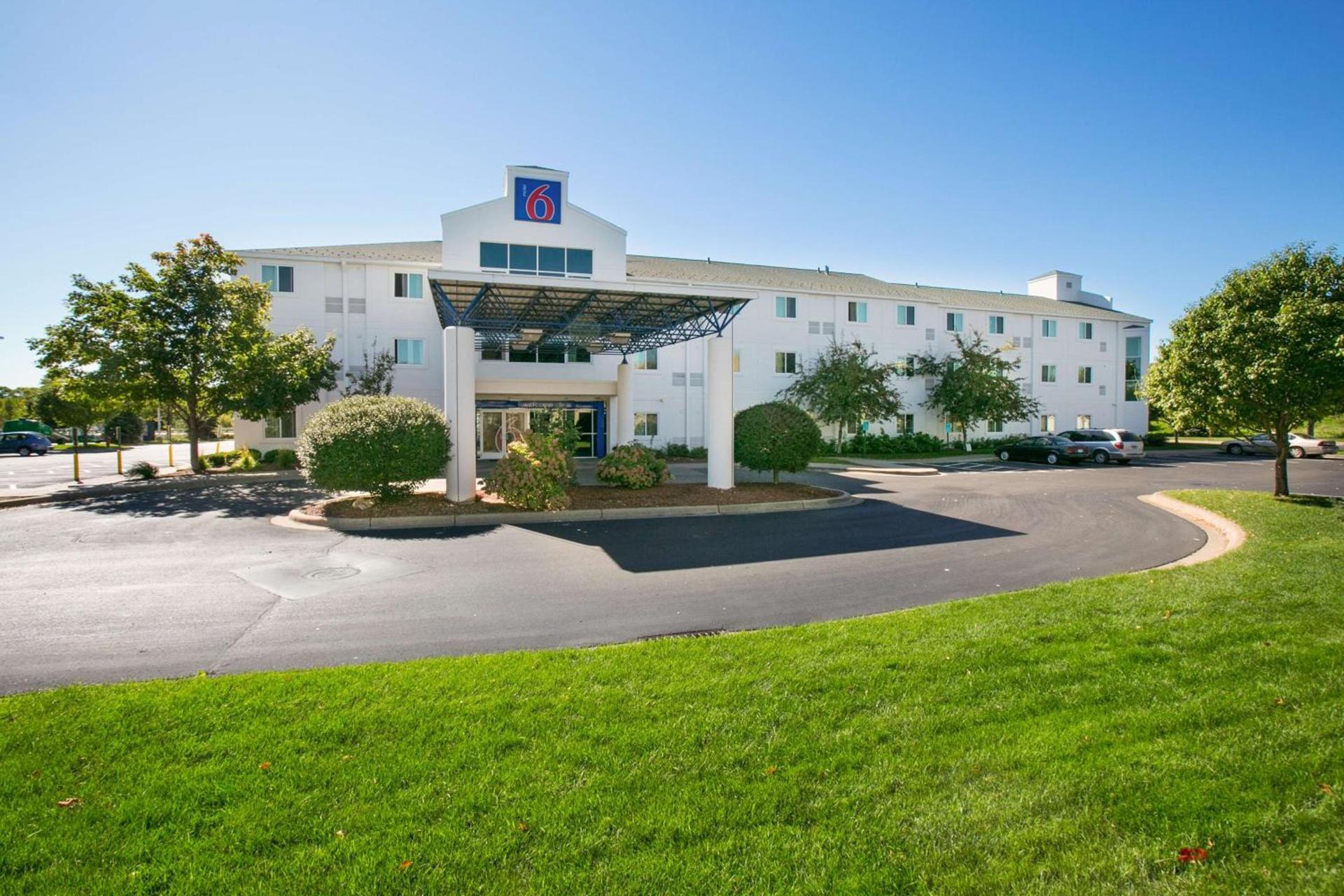 Motel 6-Brooklyn Center, MN - Minneapolis photo 66