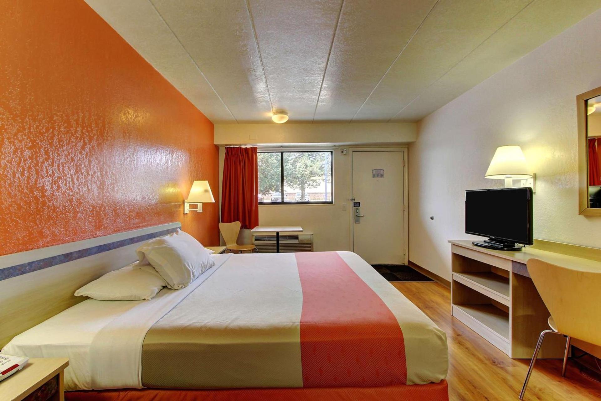 Motel 6-York, PA photo 64